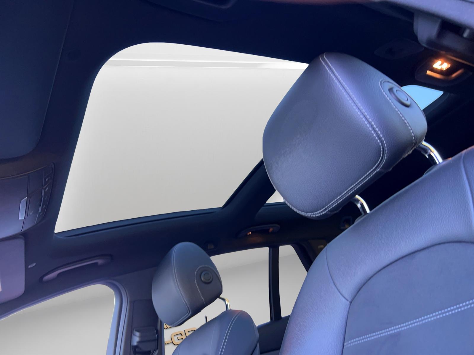 MERCEDES-BENZ C 200 Swiss Star AMG Line 4M 9G-Tronic-image-23
