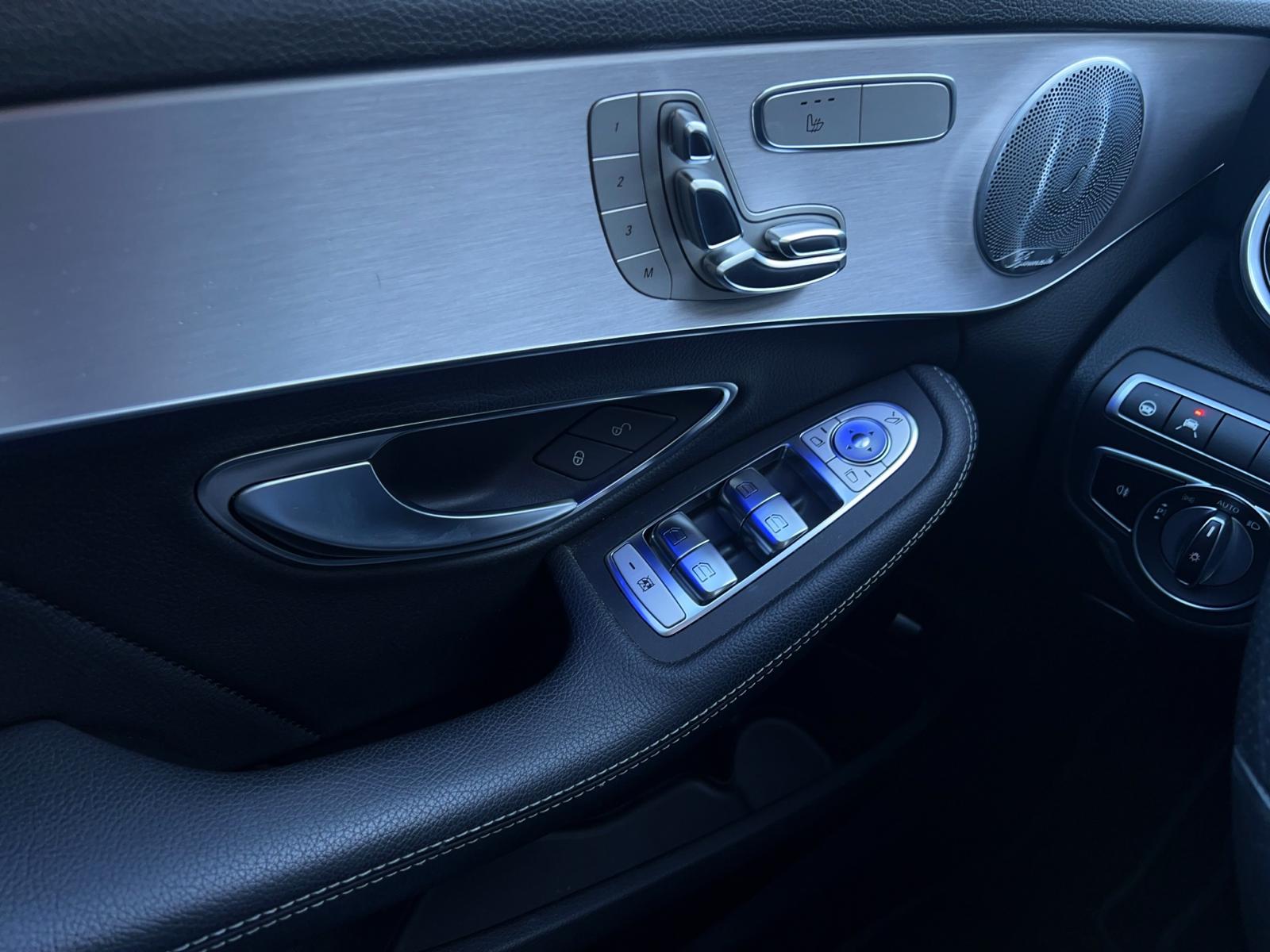 MERCEDES-BENZ C 200 Swiss Star AMG Line 4M 9G-Tronic-image-22