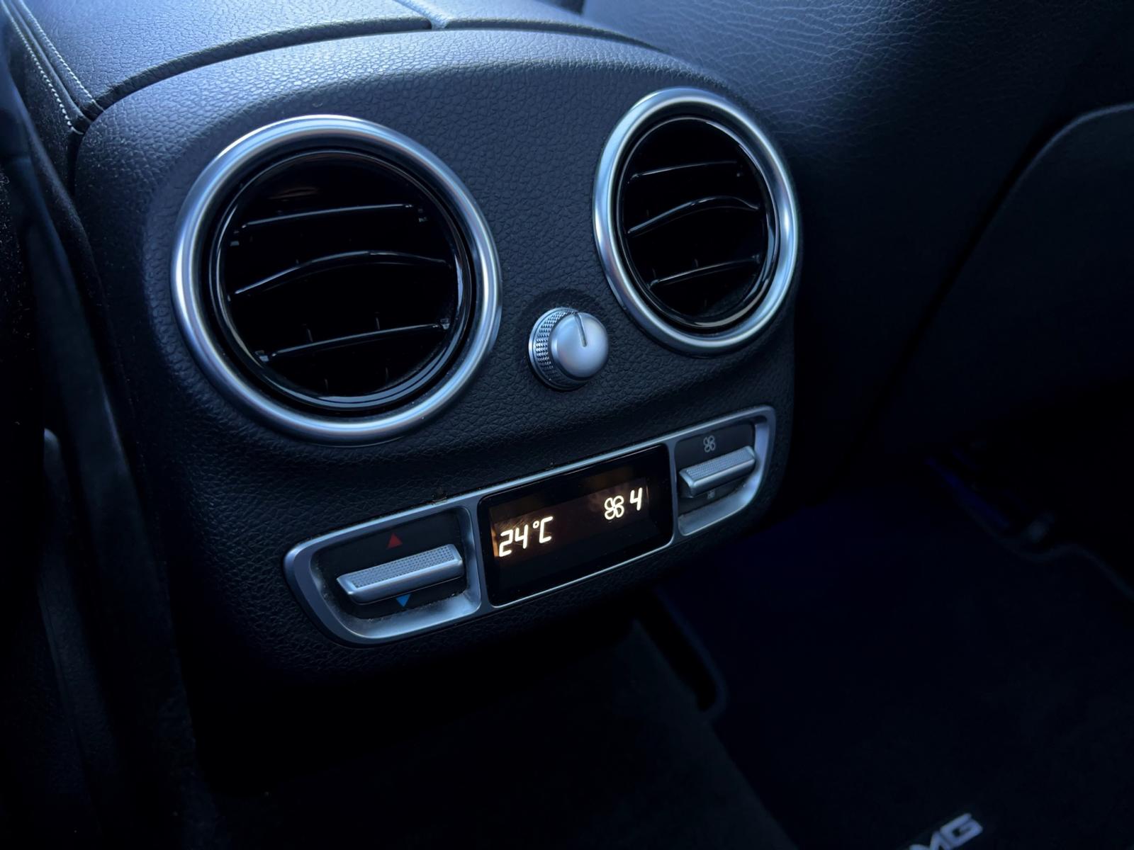 MERCEDES-BENZ C 200 Swiss Star AMG Line 4M 9G-Tronic-image-25