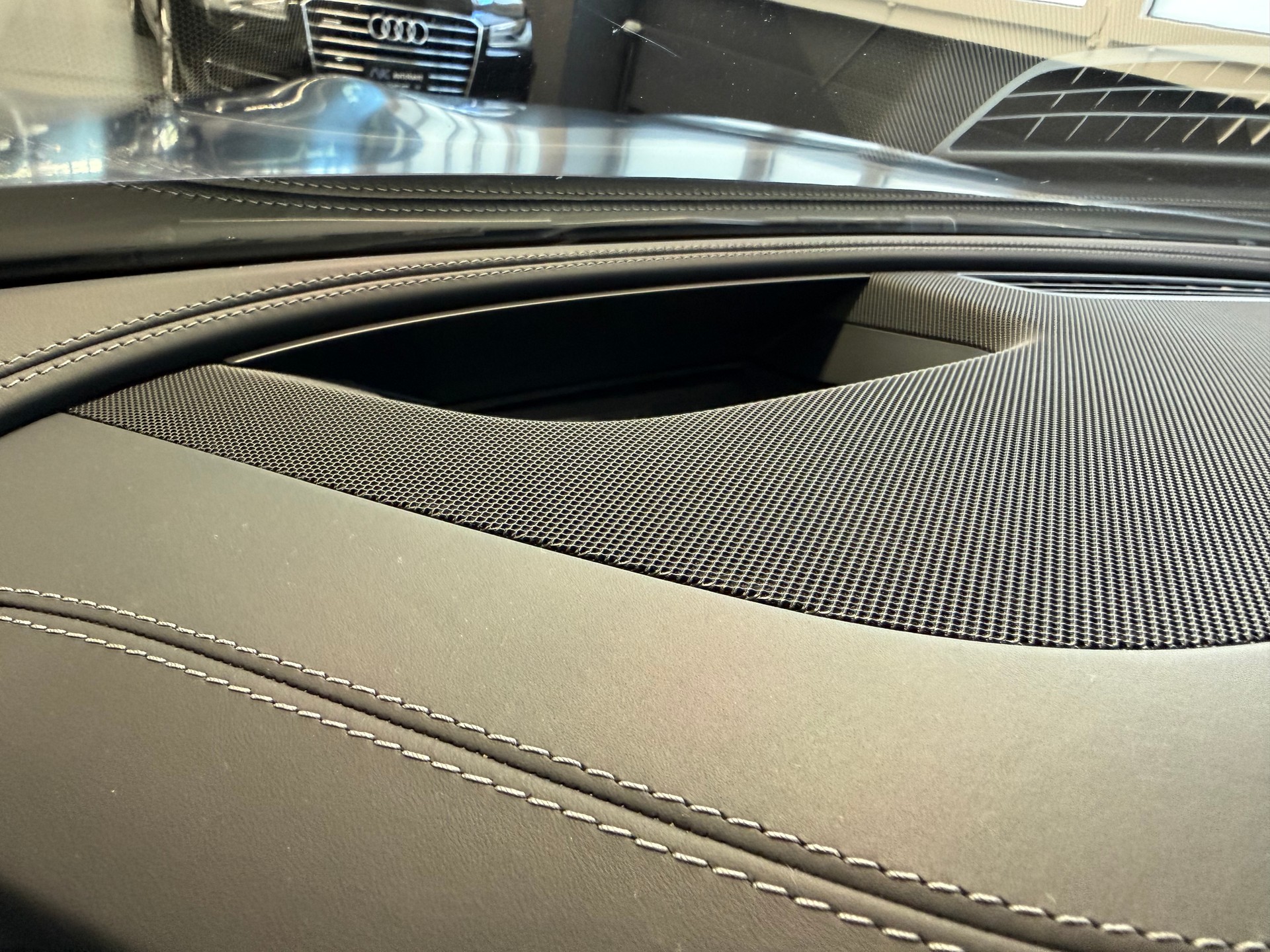 MERCEDES-BENZ AMG GT 4 63 S 4Matic+ Speedshift MCT-image-8