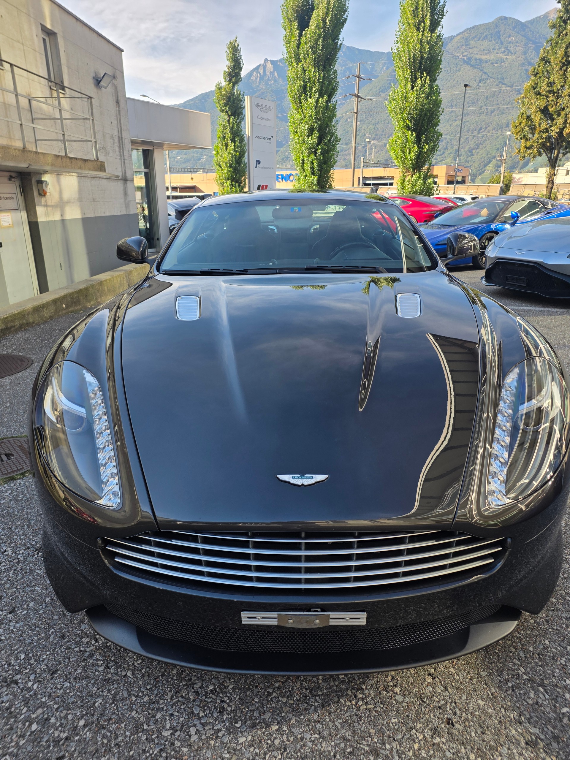 ASTON MARTIN Virage Coupé V12 5.9-48 Touchtronic2-image-6
