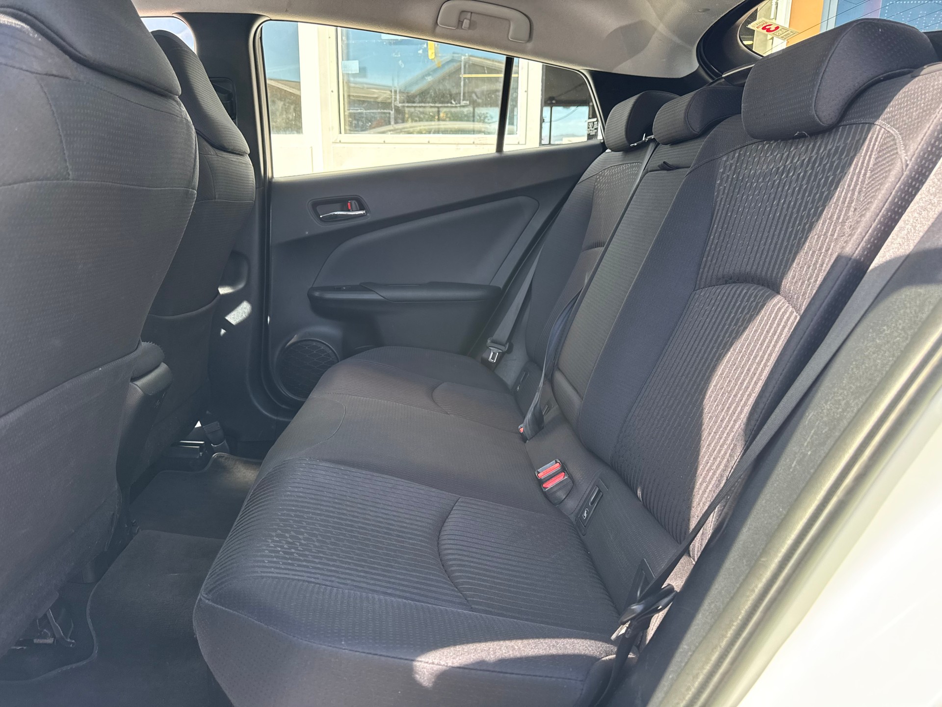 TOYOTA Prius 1.8 VVT-i HSD Sol Premium-image-6