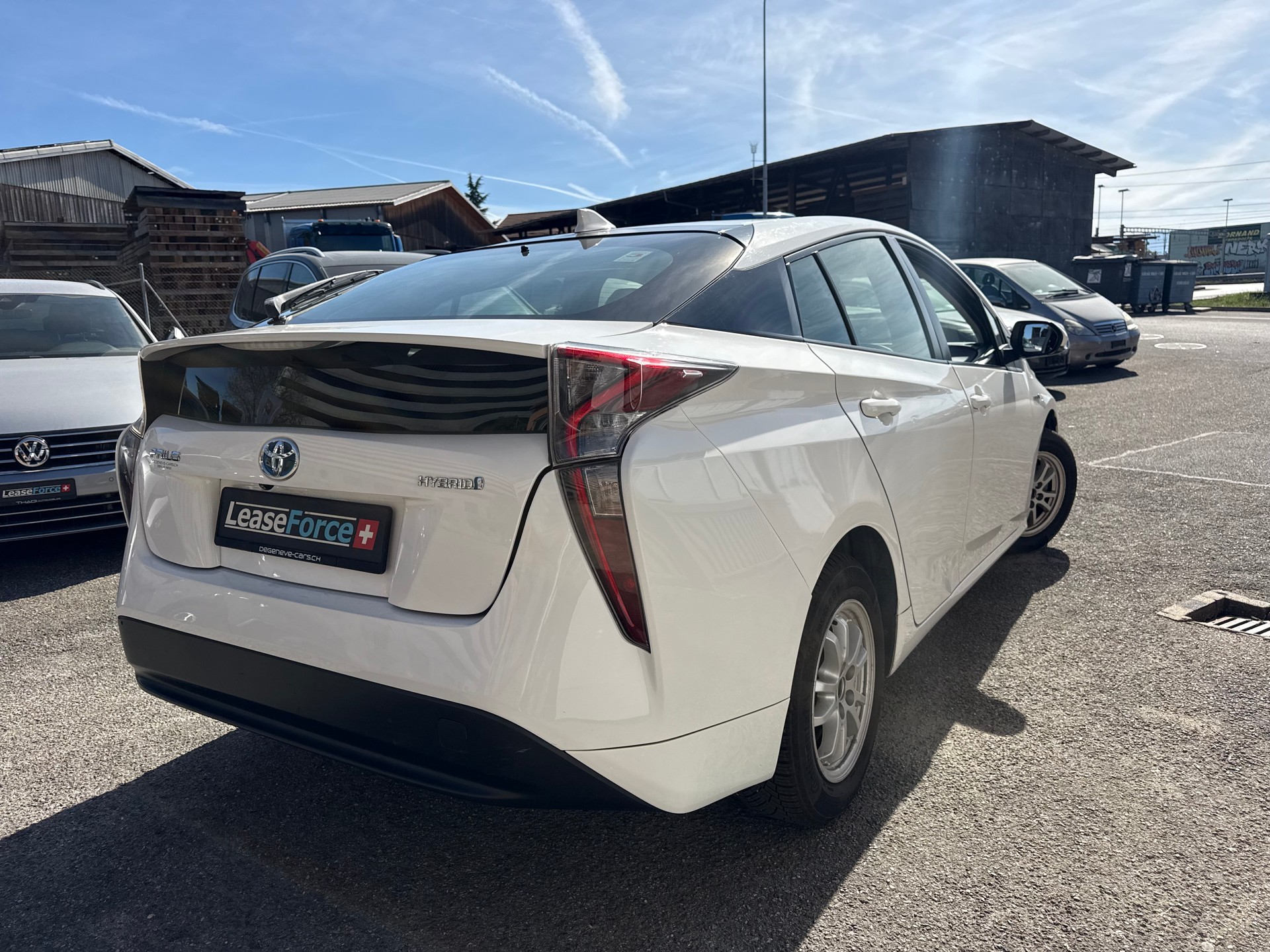 TOYOTA Prius 1.8 VVT-i HSD Sol Premium-image-3