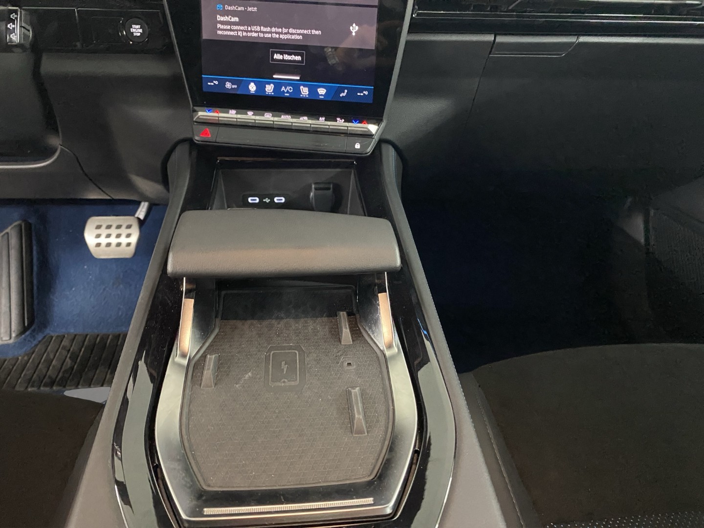 RENAULT Rafale 1.2 E-Tech Plug-in Hybrid 300 4x4 Esprit Alpine-image-8