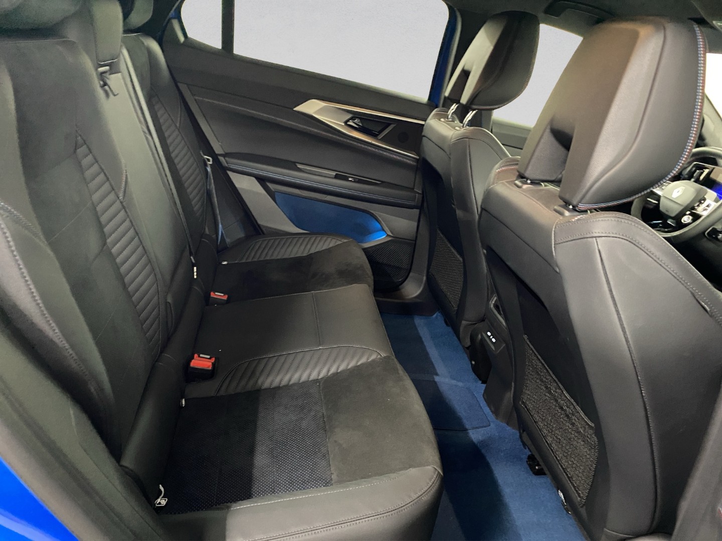 RENAULT Rafale 1.2 E-Tech Plug-in Hybrid 300 4x4 Esprit Alpine-image-25
