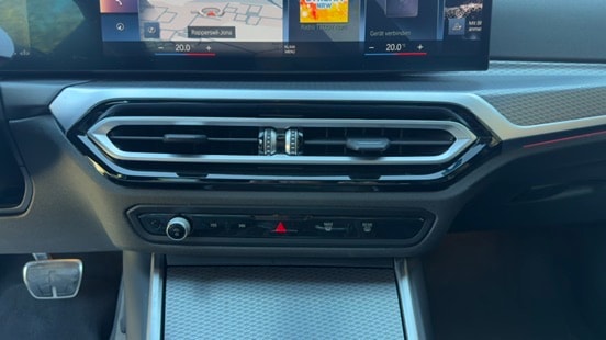 BMW M340i xDrive 48V Steptronic-image-12