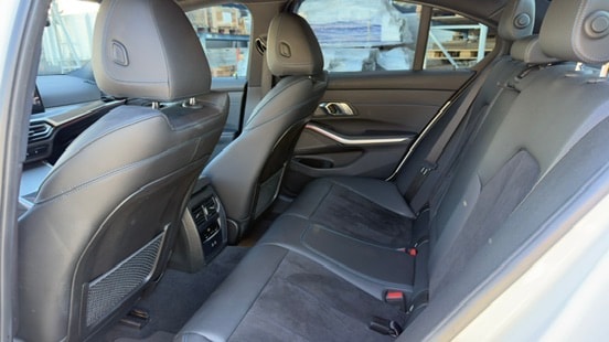 BMW M340i xDrive 48V Steptronic-image-16