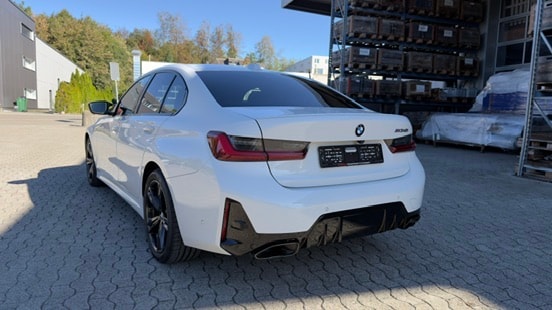 BMW M340i xDrive 48V Steptronic-image-2