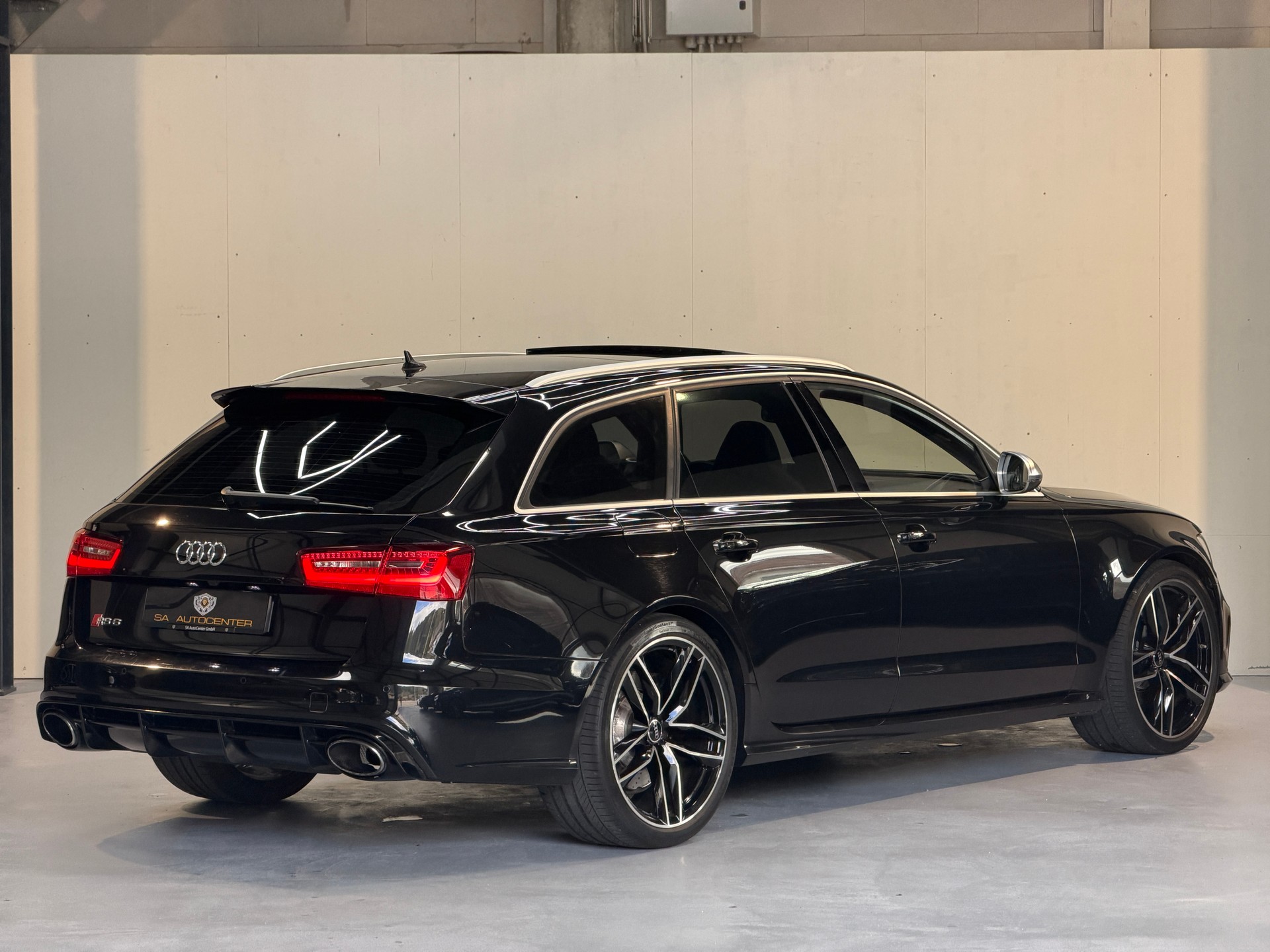 AUDI RS6 Avant 4.0 TFSI V8 quattro Tiptronic-image-5
