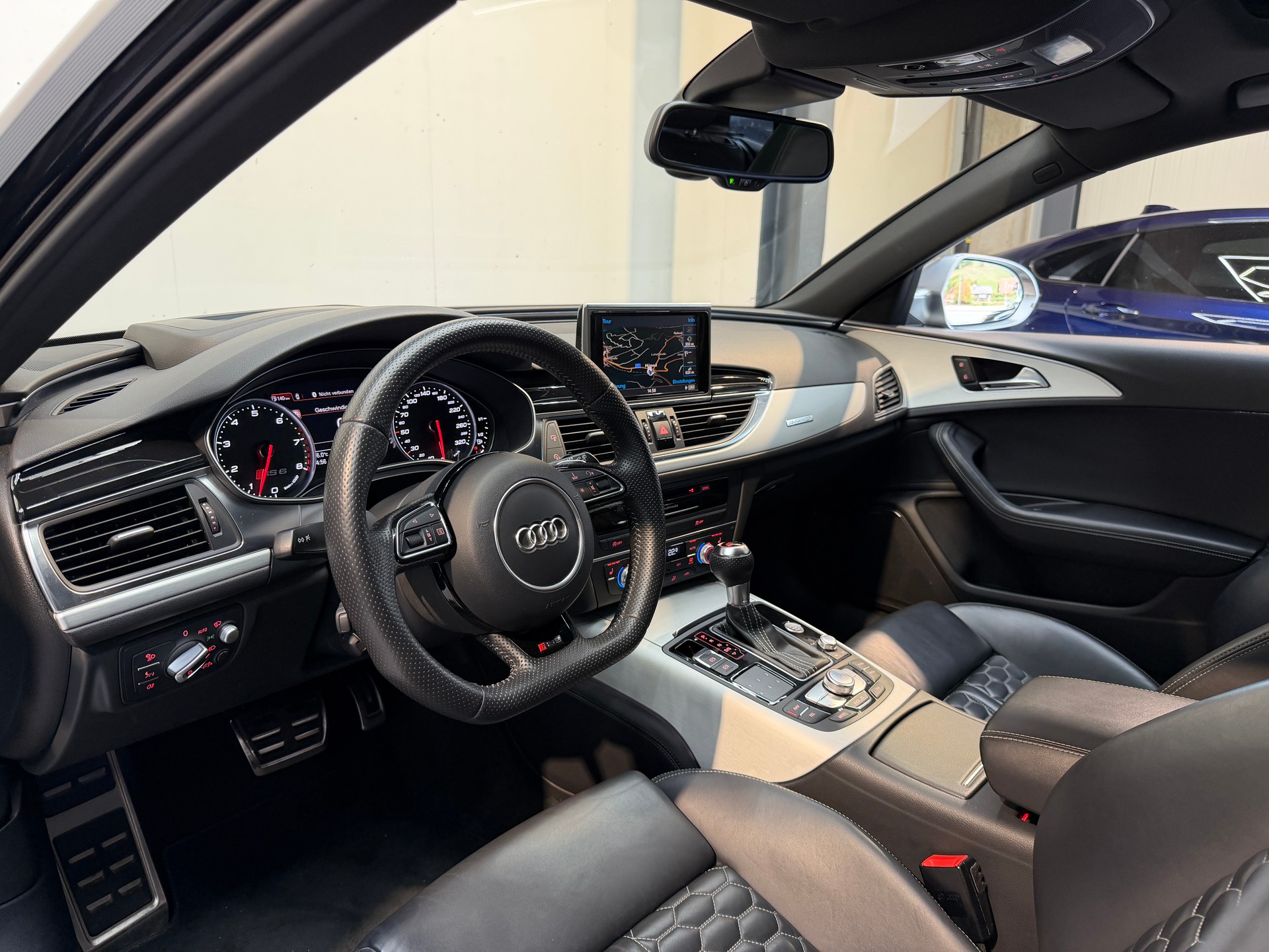 AUDI RS6 Avant 4.0 TFSI V8 quattro Tiptronic-image-8