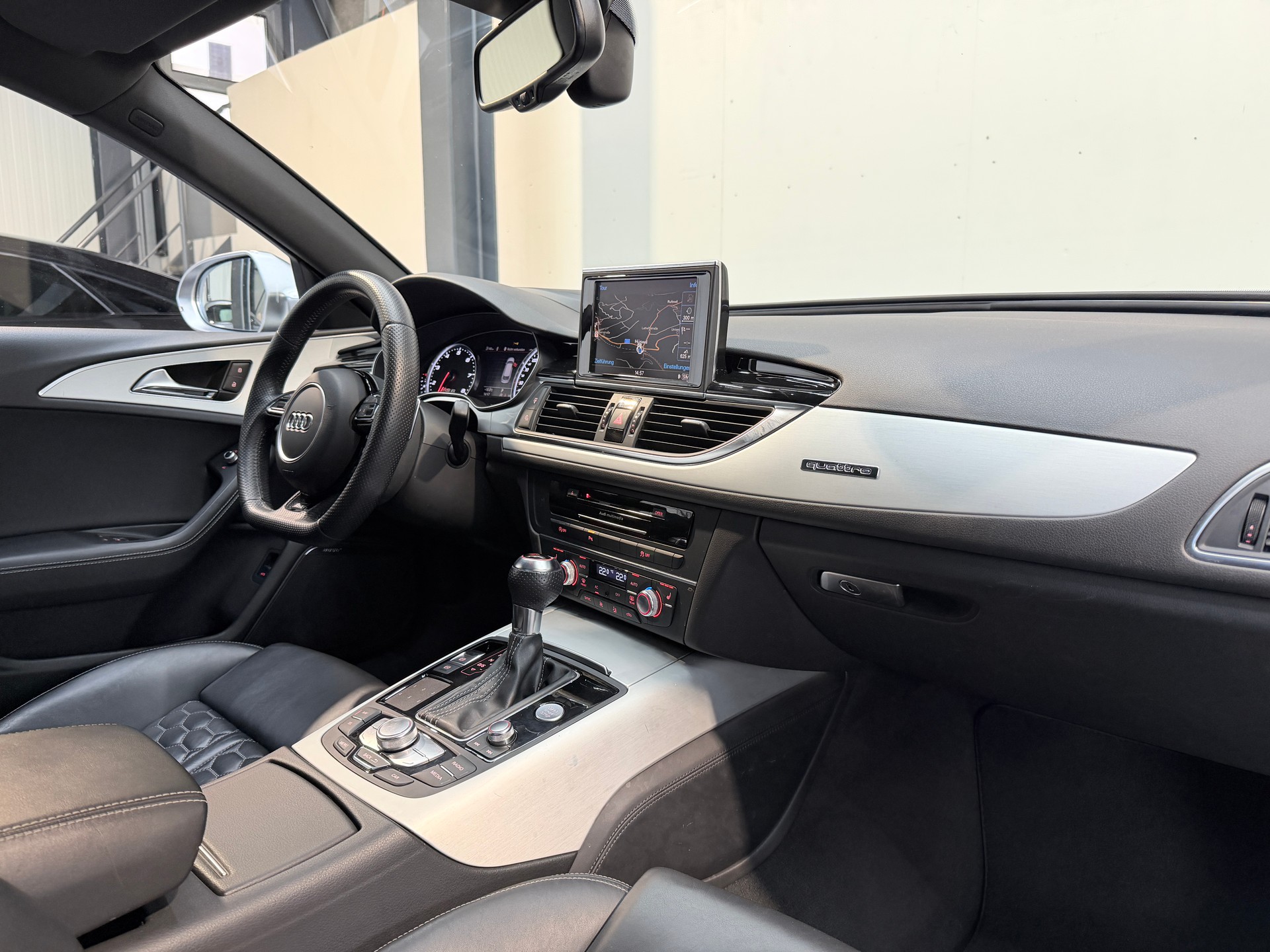 AUDI RS6 Avant 4.0 TFSI V8 quattro Tiptronic-image-9