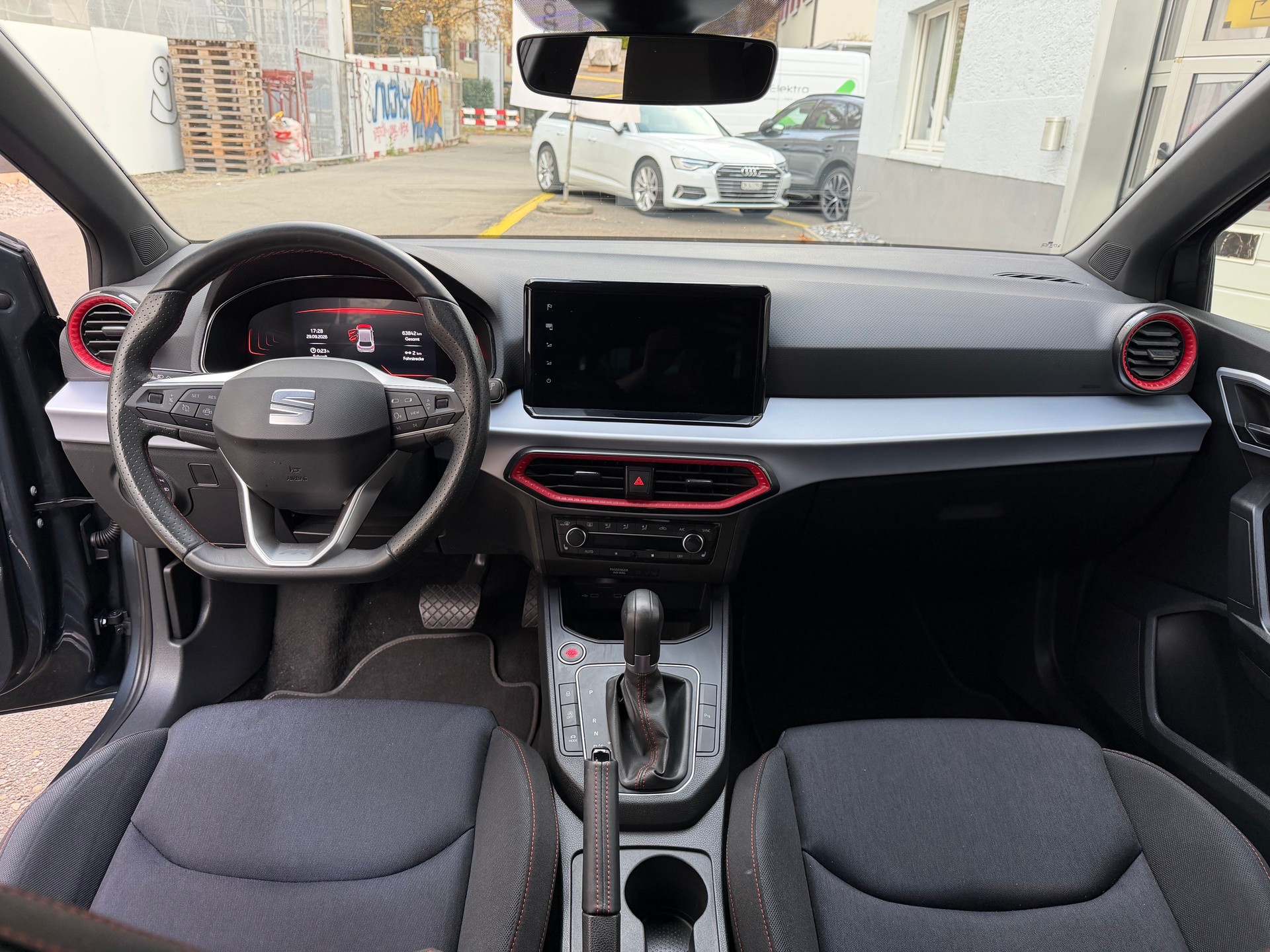 SEAT Ibiza 1.0 EcoTSI FR DSG-image-13
