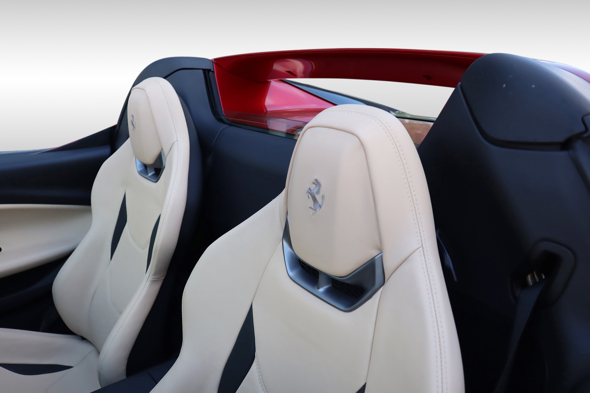 FERRARI 296 GTS-image-12