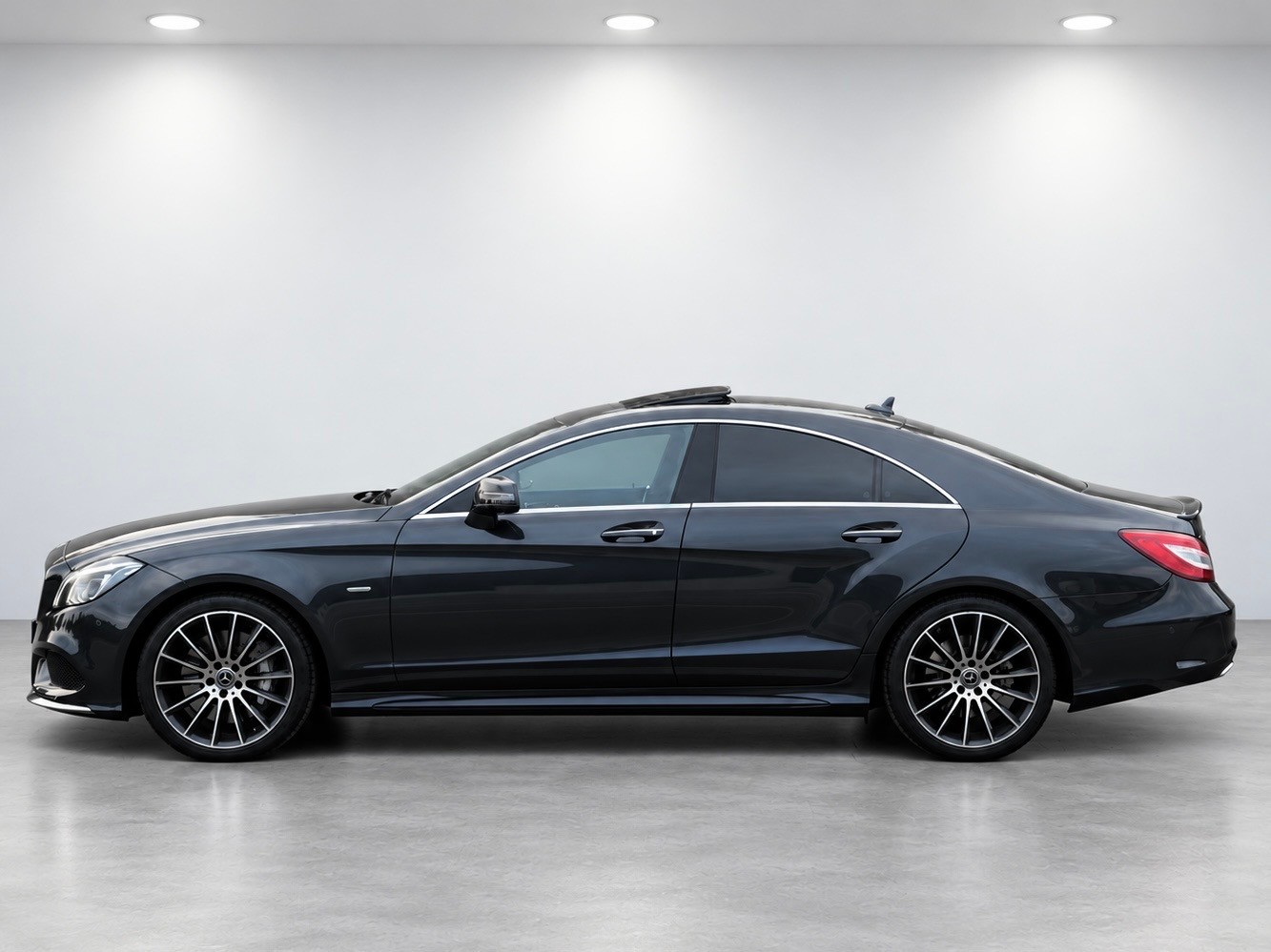 MERCEDES-BENZ CLS 500 4Matic 9G-Tronic Final Edition-image-3