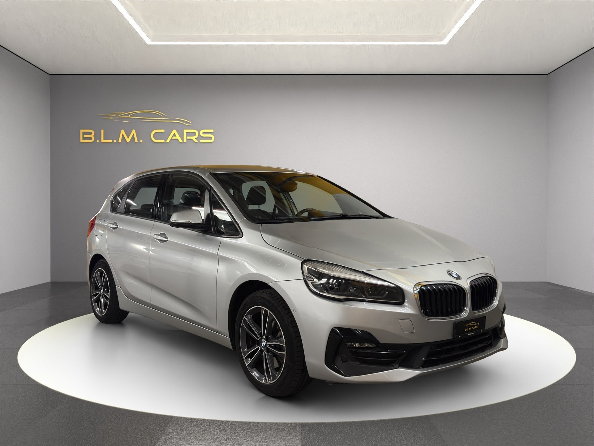 BMW 218d xDrive Active Tourer Steptronic Sport Line-image-0