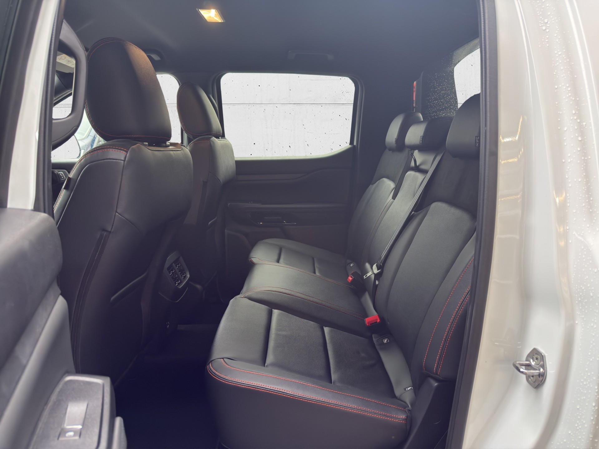 FORD Ranger DKab.Pick-up 2.3 EcoBoost 4x4 Wildtrak PHEV-image-12