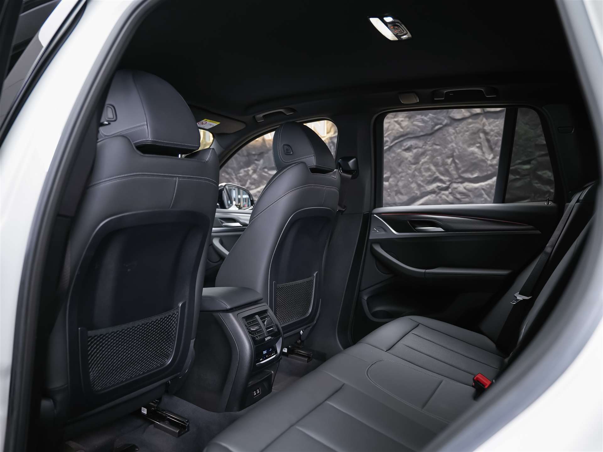 BMW X3 xDrive 20i M Sport *360° Kamera*Sitzheizung*-image-11