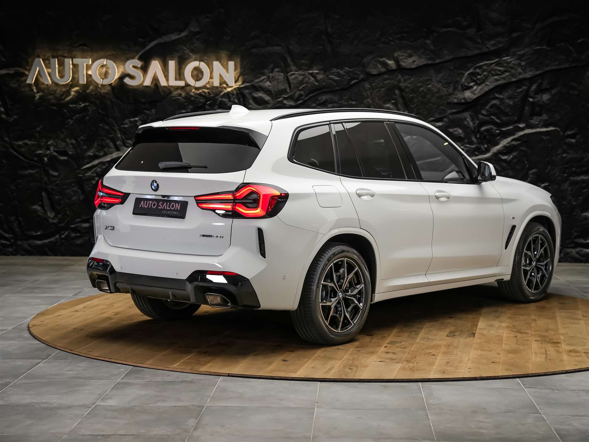 BMW X3 xDrive 20i M Sport *360° Kamera*Sitzheizung*-image-4