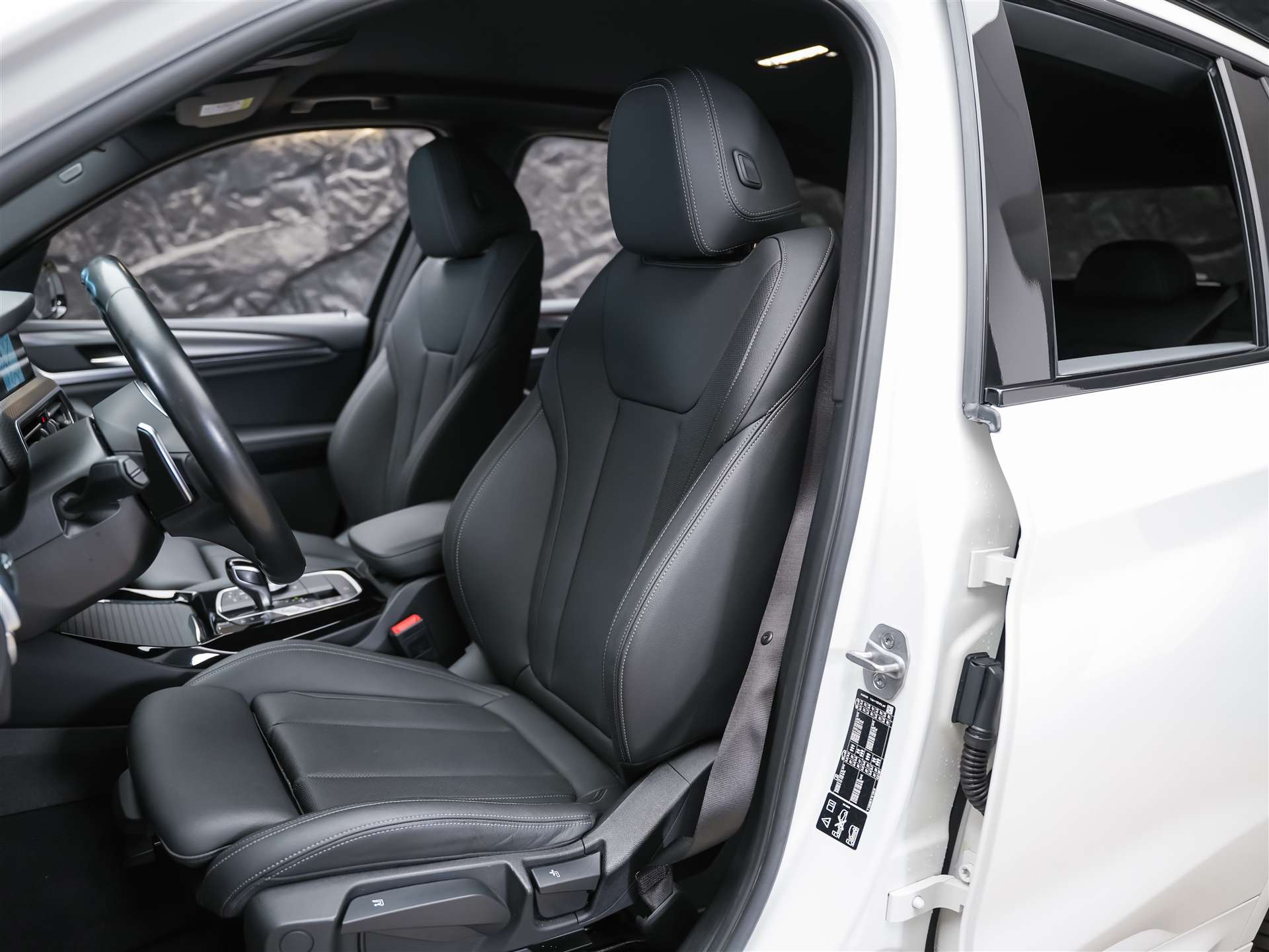 BMW X3 xDrive 20i M Sport *360° Kamera*Sitzheizung*-image-8