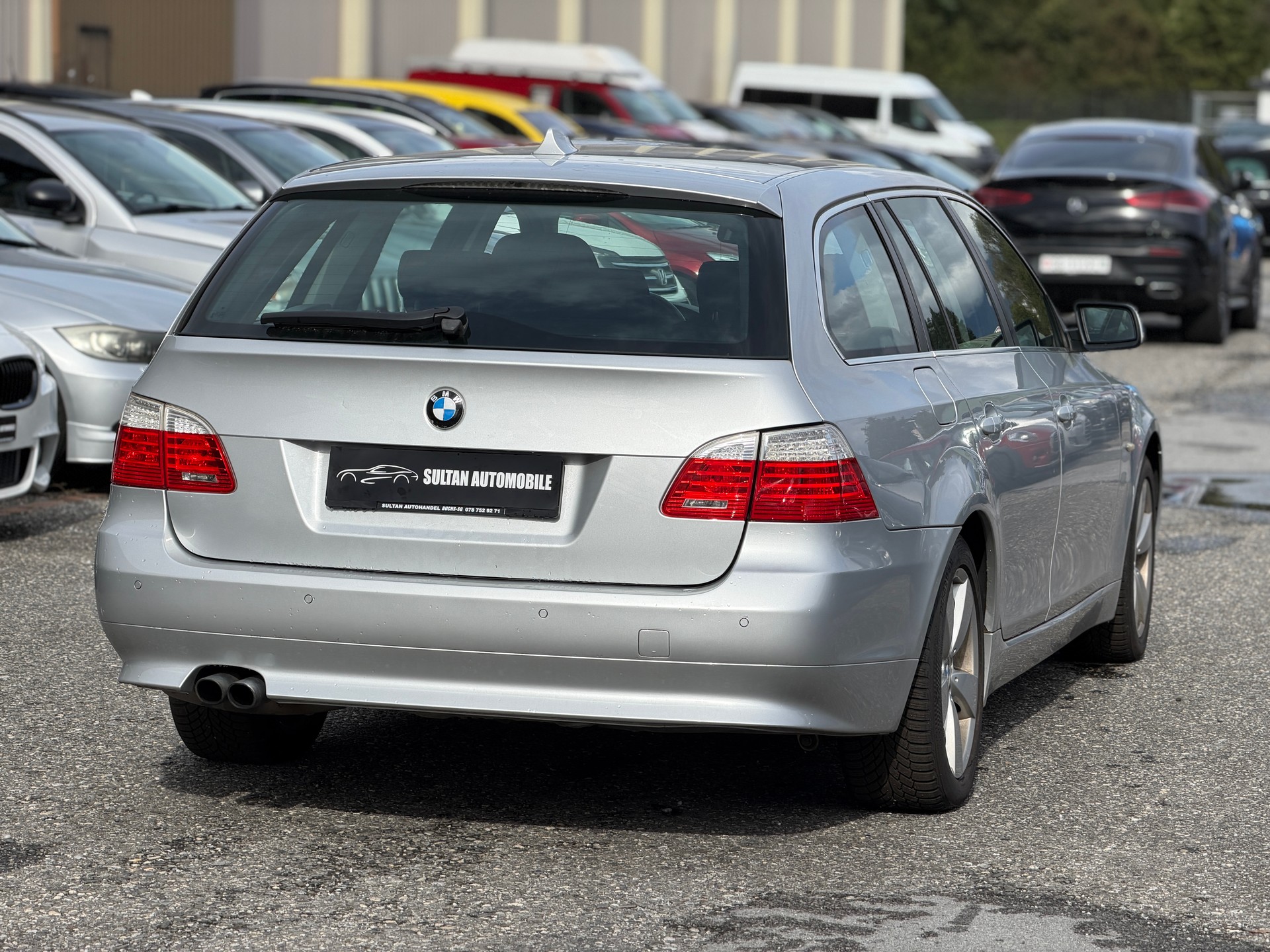 BMW 530xi Touring Steptronic-image-5