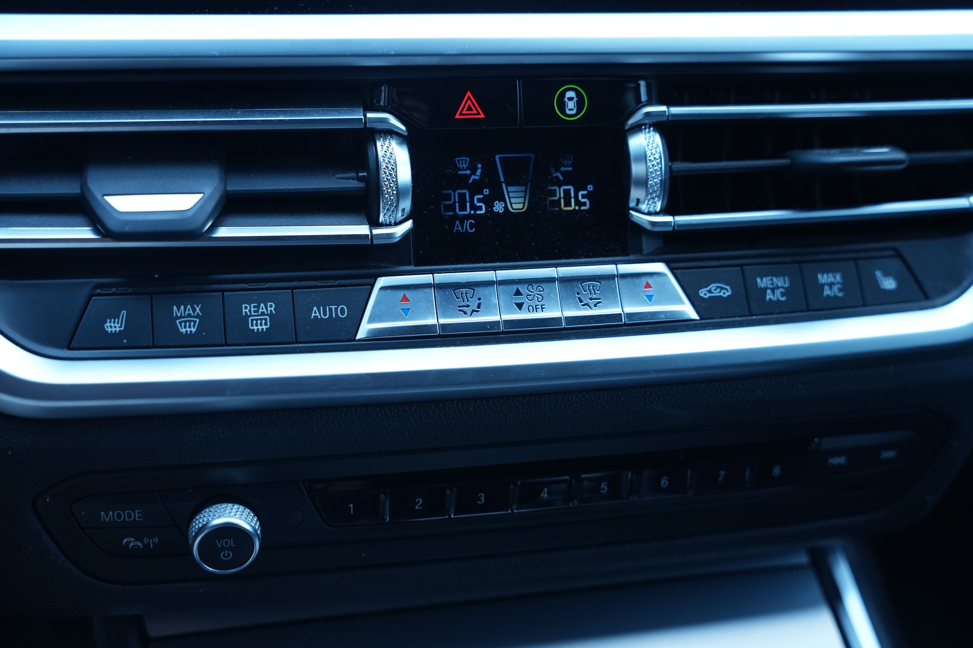 BMW M340i xDrive Steptronic-image-14