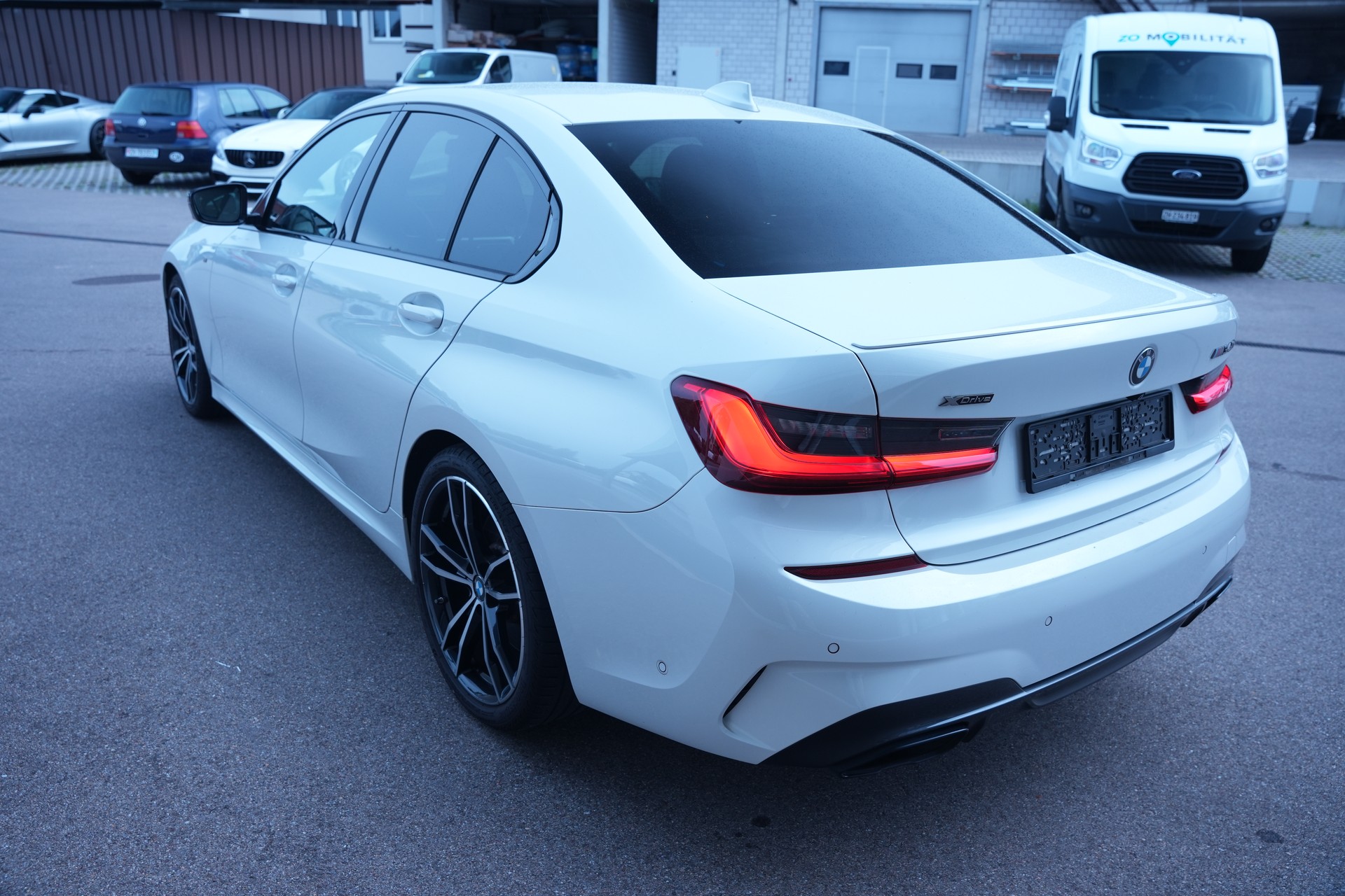 BMW M340i xDrive Steptronic-image-3