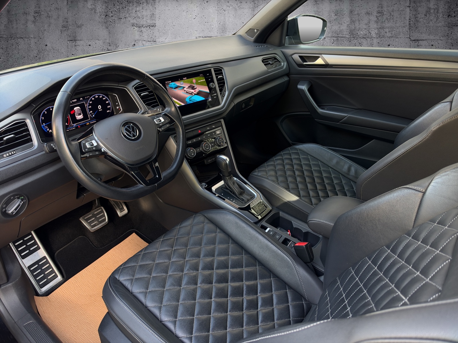 VW T-Roc Cabriolet 1.5 TSI EVO R-Line DSG-image-9