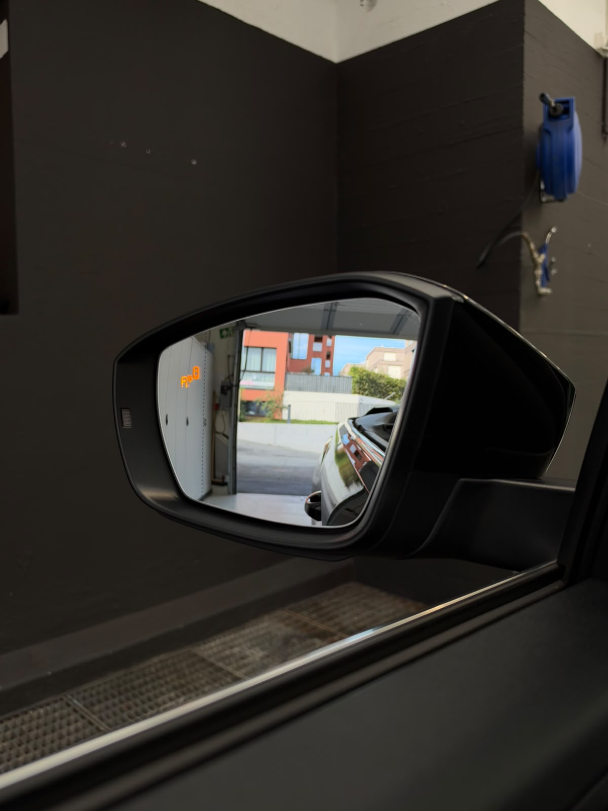 VW T-Roc Cabriolet 1.5 TSI EVO R-Line DSG-image-12
