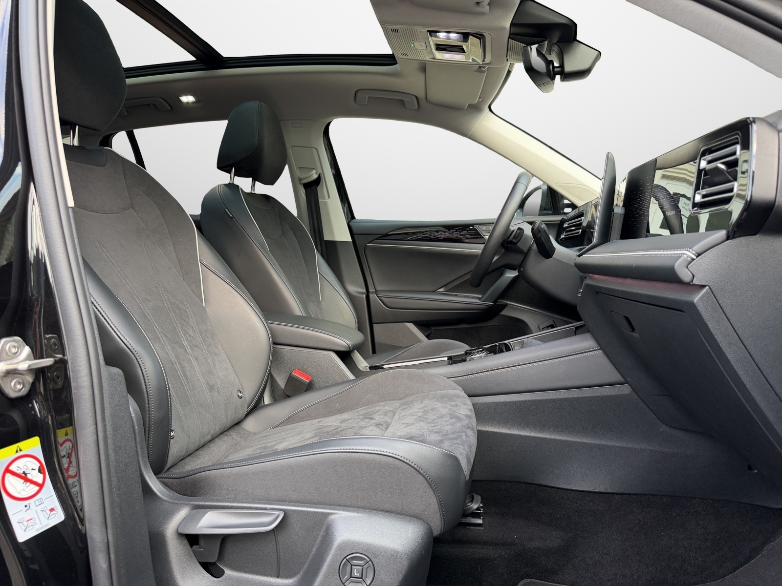 VW Tiguan 2.0 TSI Elegance DSG 4motion-image-6