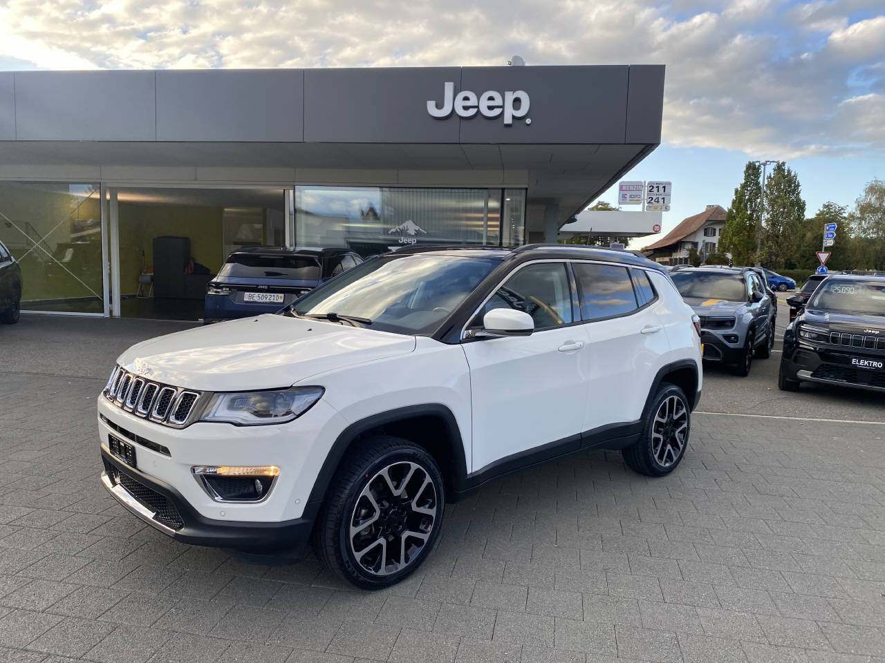 JEEP Compass 1.4 MultiAir Limited AWD-image-2