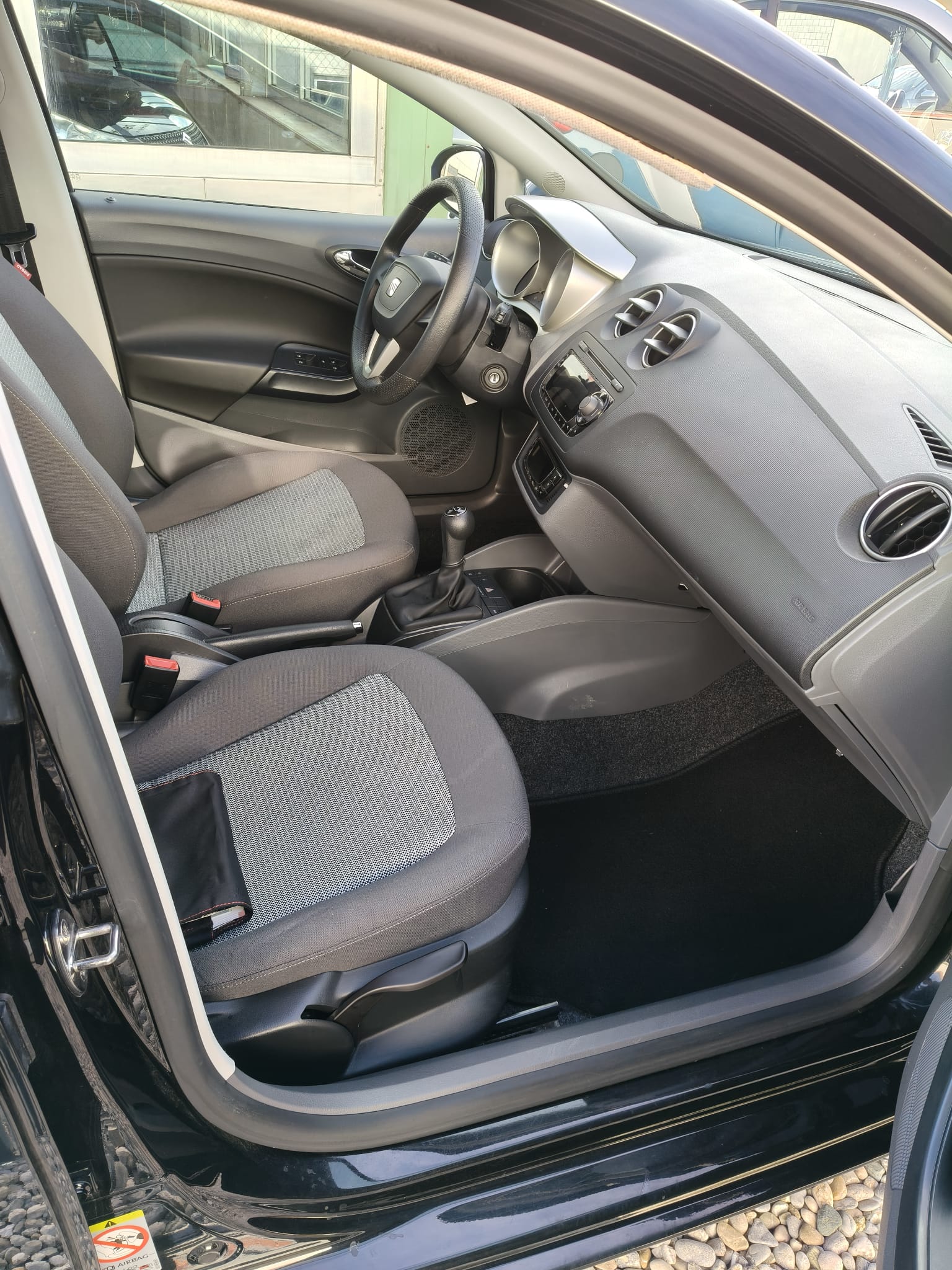 SEAT Ibiza 1.6 Stylance-image-8