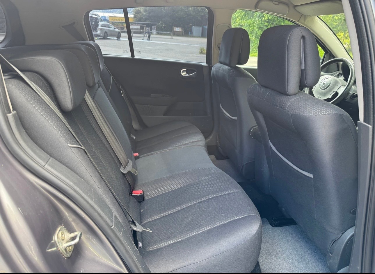 RENAULT Mégane 1.6 16V Authentique Confort-image-9