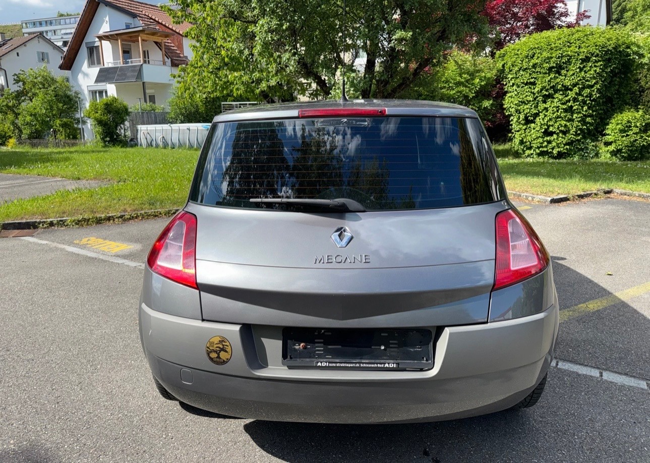 RENAULT Mégane 1.6 16V Authentique Confort-image-2