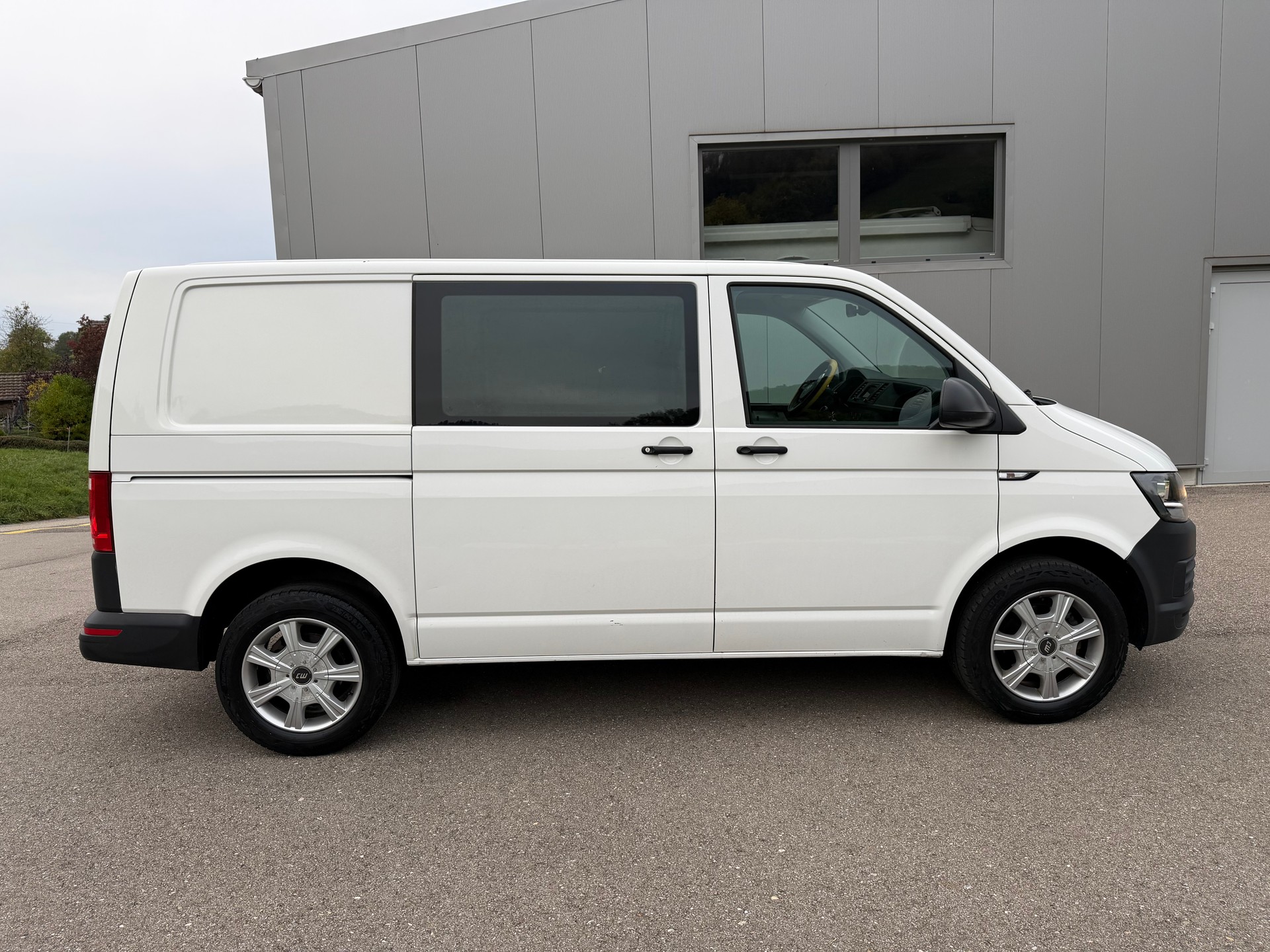 VW T6 2.0 TDI 4Motion-image-3