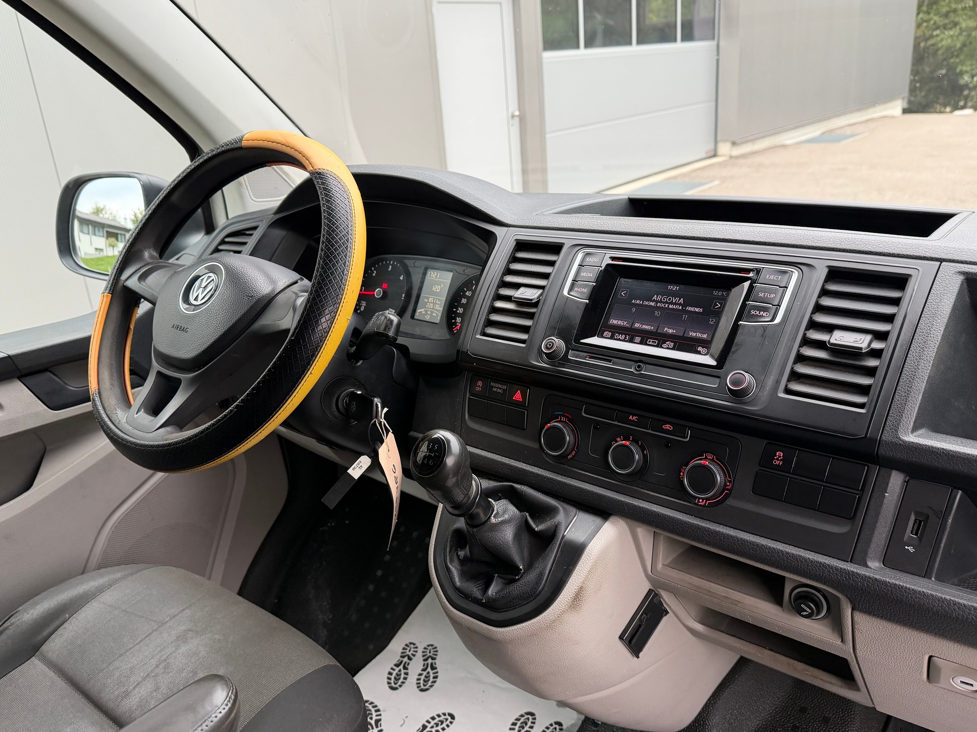 VW T6 2.0 TDI 4Motion-image-7