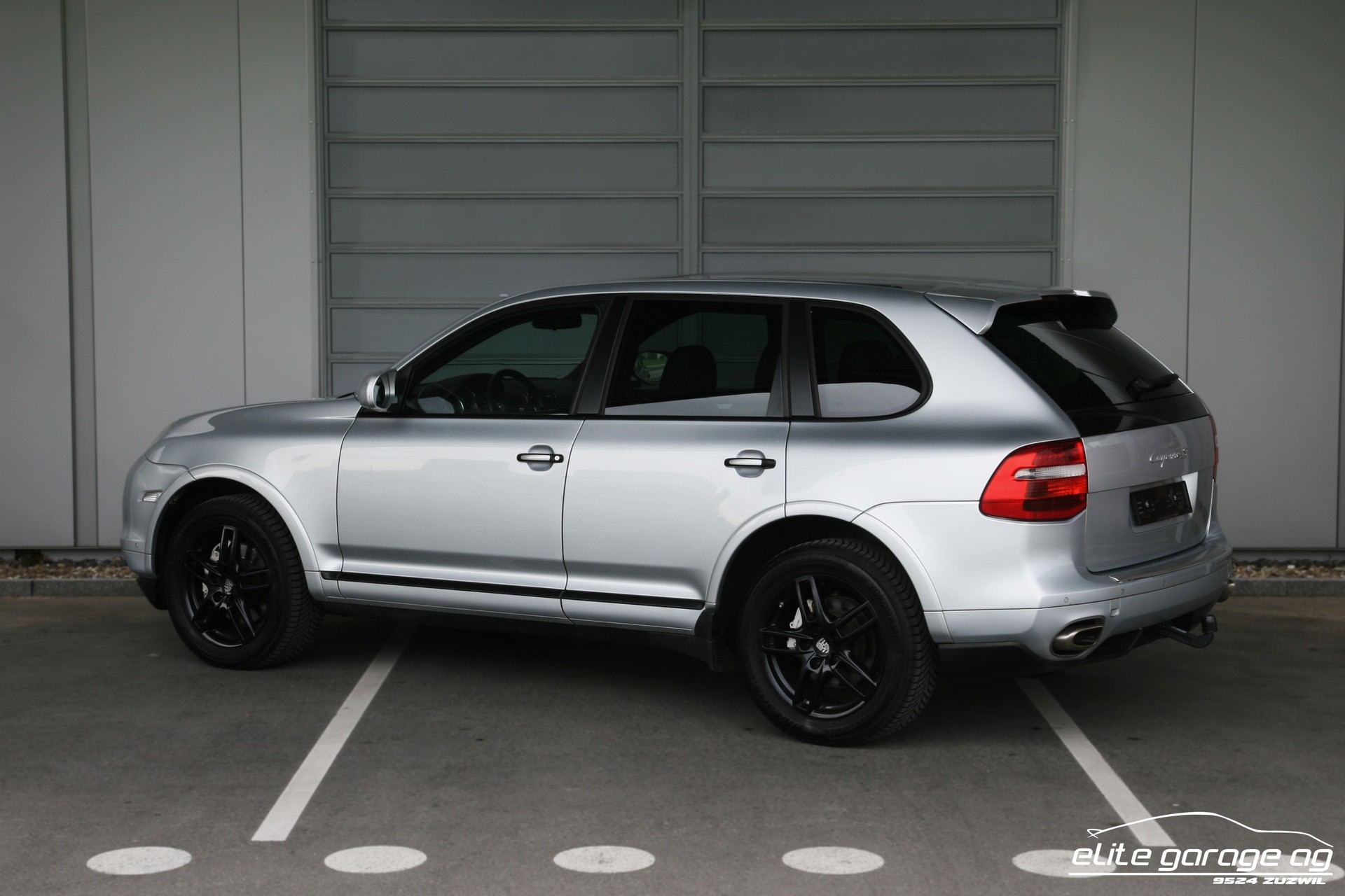 PORSCHE Cayenne S-image-2