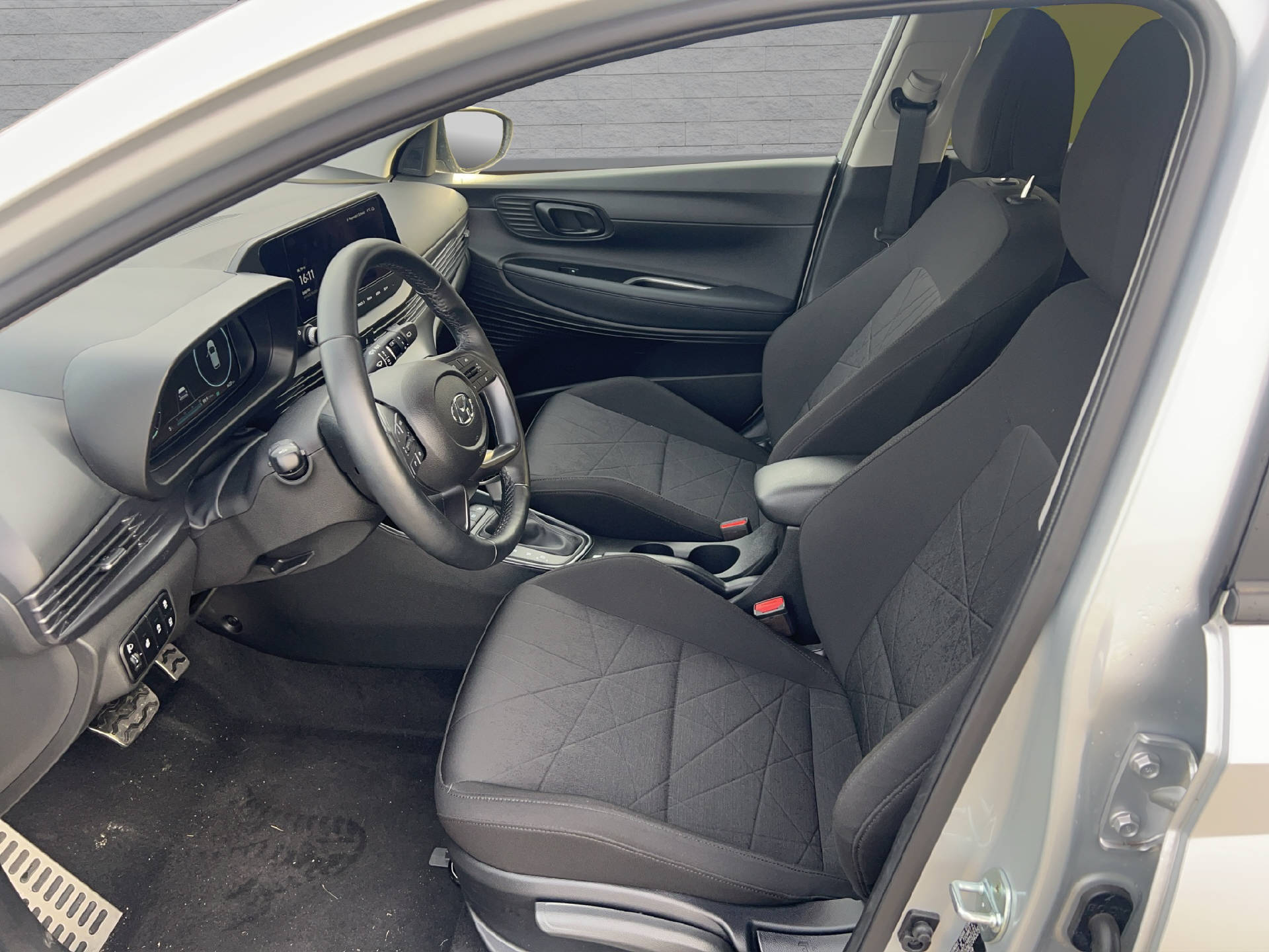 HYUNDAI Bayon 1.0 T-GDi 120 Amplia 48V-image-7