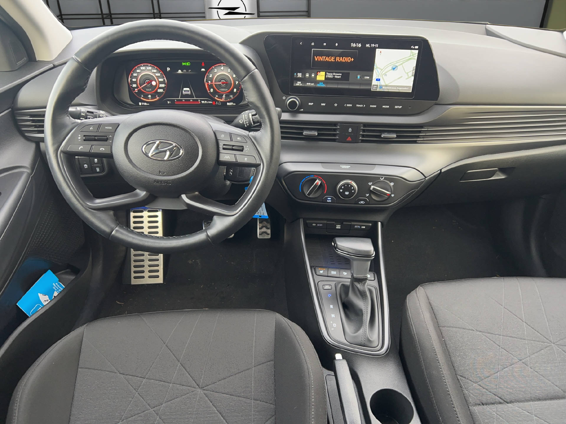 HYUNDAI Bayon 1.0 T-GDi 120 Amplia 48V-image-8