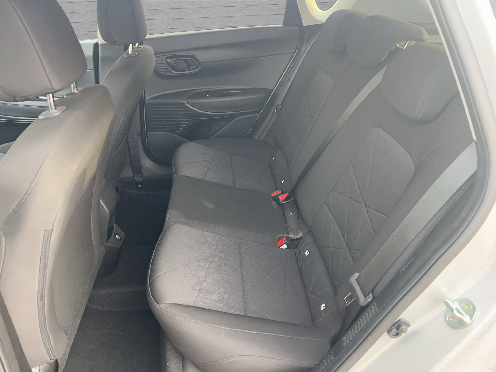HYUNDAI Bayon 1.0 T-GDi 120 Amplia 48V-image-13