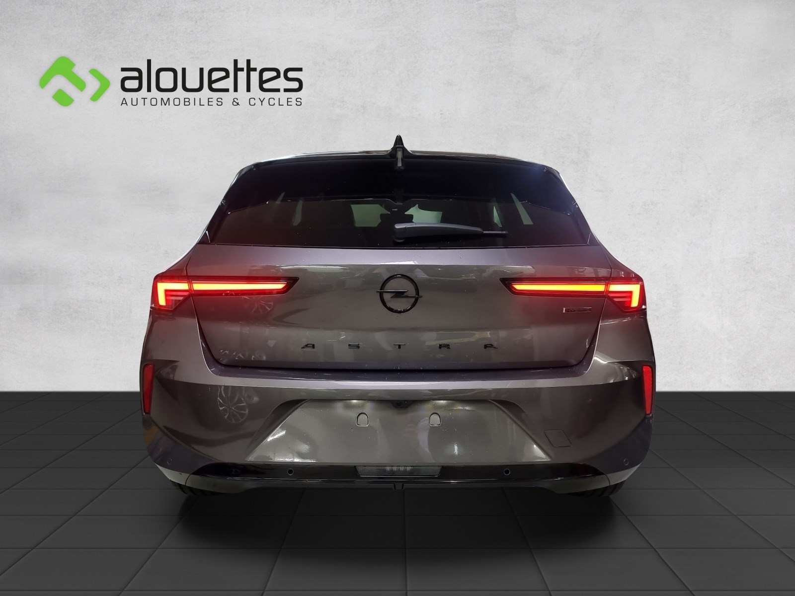 OPEL Astra 1.6 PHEV Turbo Swiss Plus A-image-3