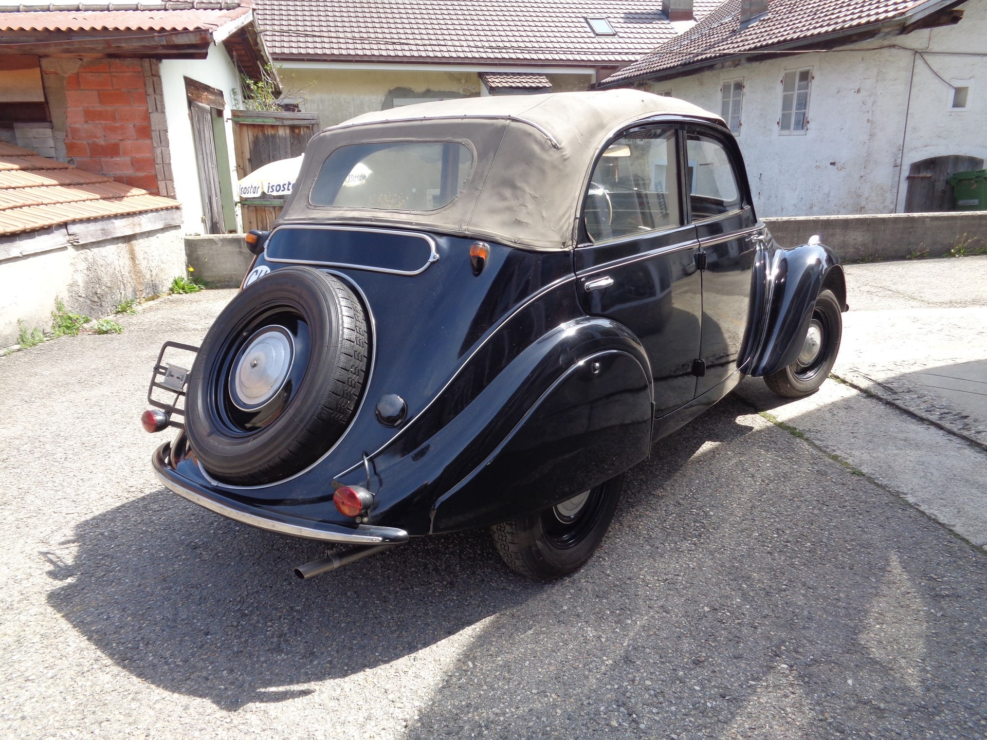 Miniature Paradcar 1/43 - Peugeot 202 Découvrable Bleue - Très Bon état