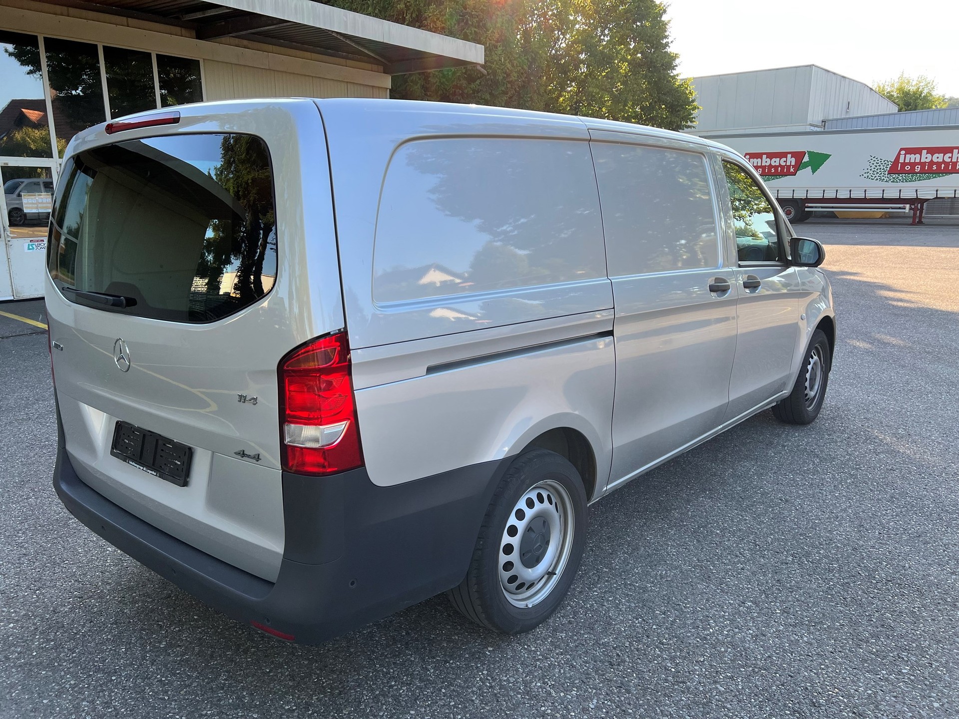 MERCEDES-BENZ Vito 114 BlueTEC L 4Matic 7G-Tronic Euro 6-image-2