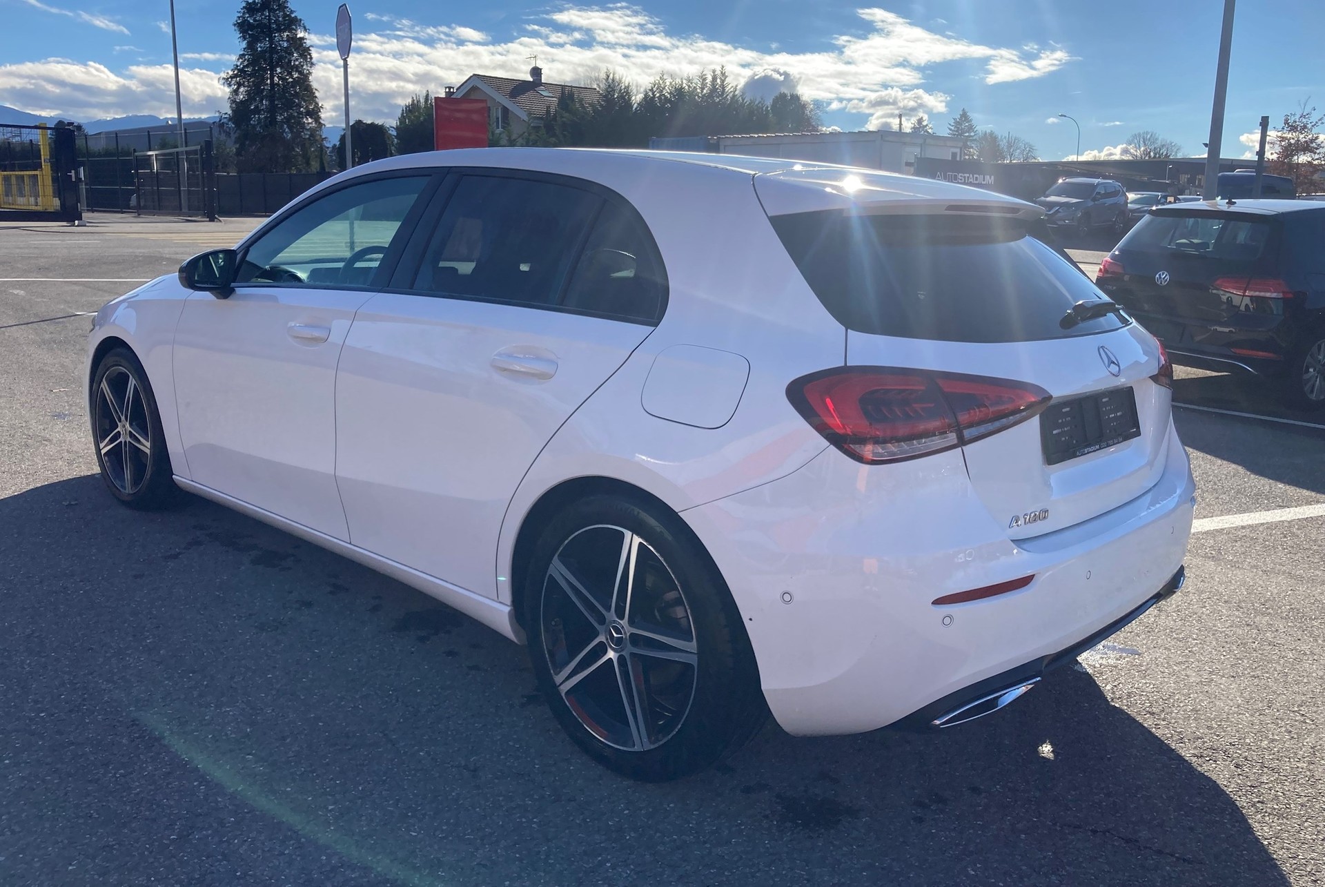 MERCEDES-BENZ A 180 7G-DCT-image-4