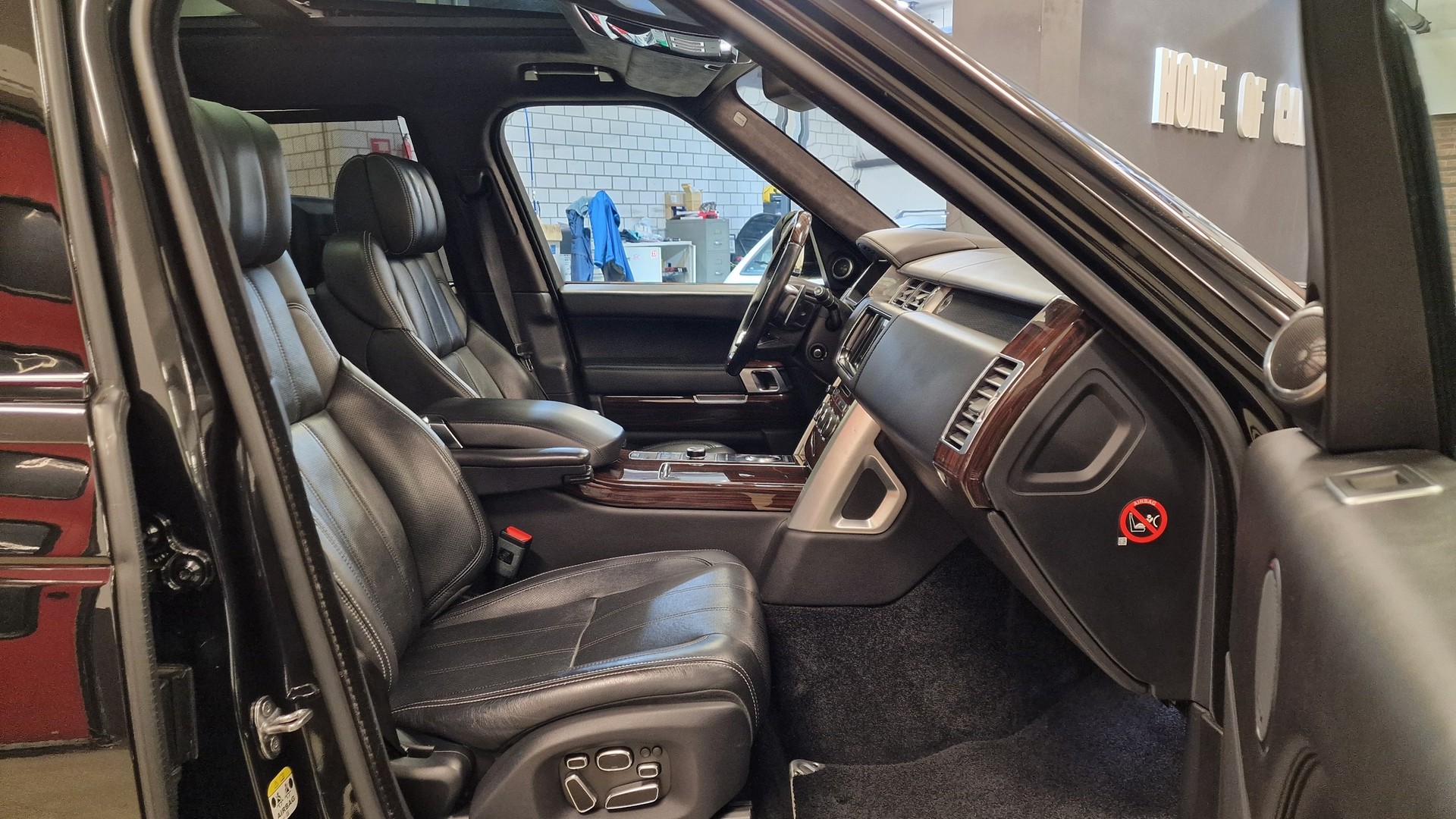 LAND ROVER Range Rover LWB 5.0 V8 SC Autobiography Automatic-image-25
