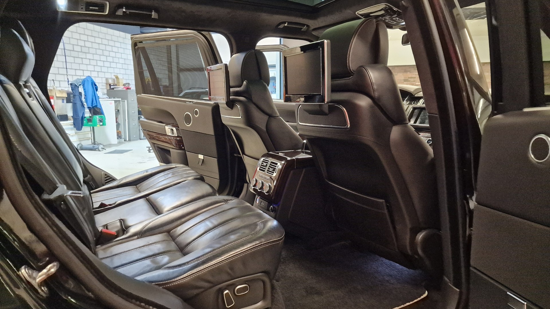 LAND ROVER Range Rover LWB 5.0 V8 SC Autobiography Automatic-image-27