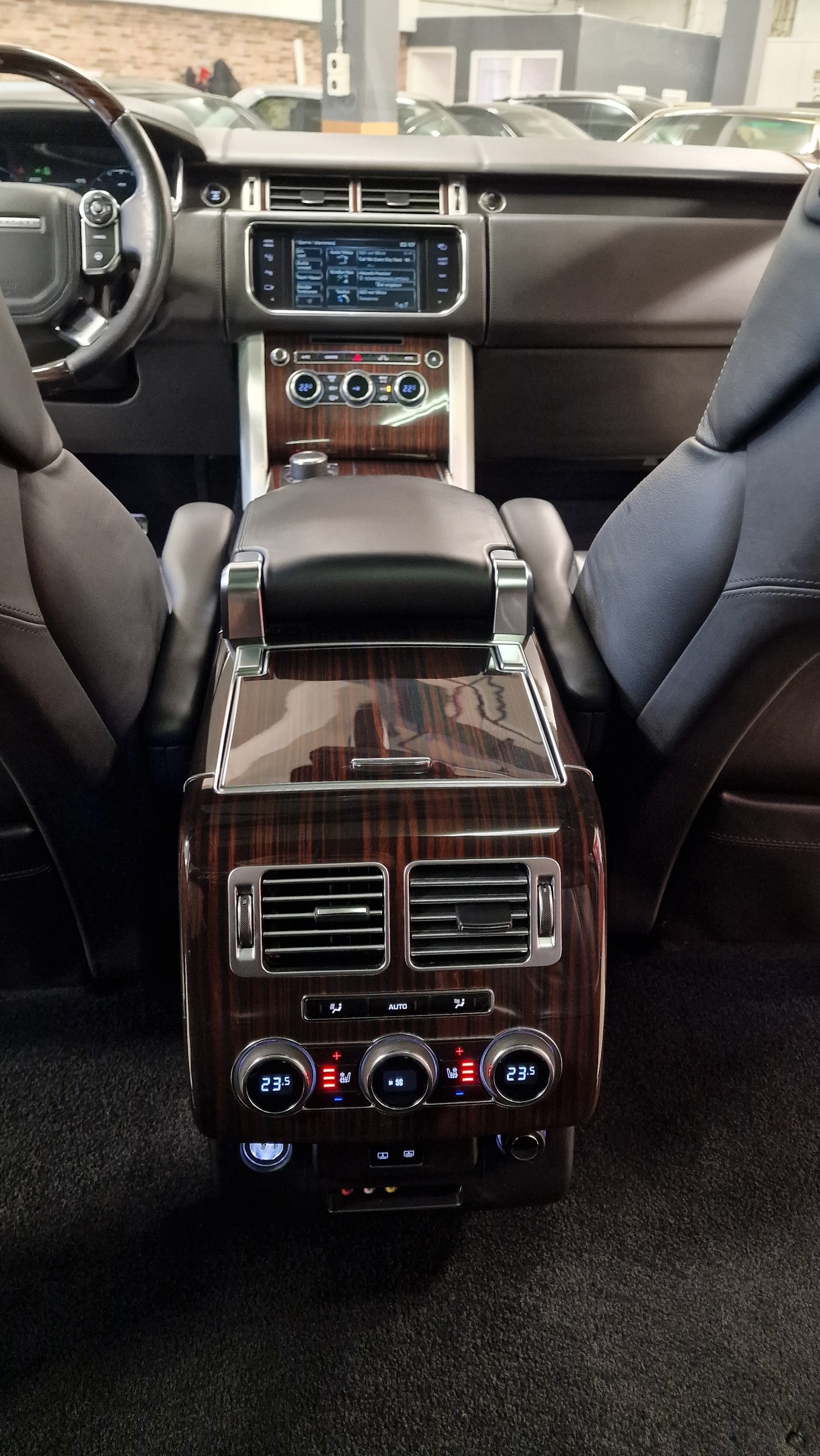 LAND ROVER Range Rover LWB 5.0 V8 SC Autobiography Automatic-image-29