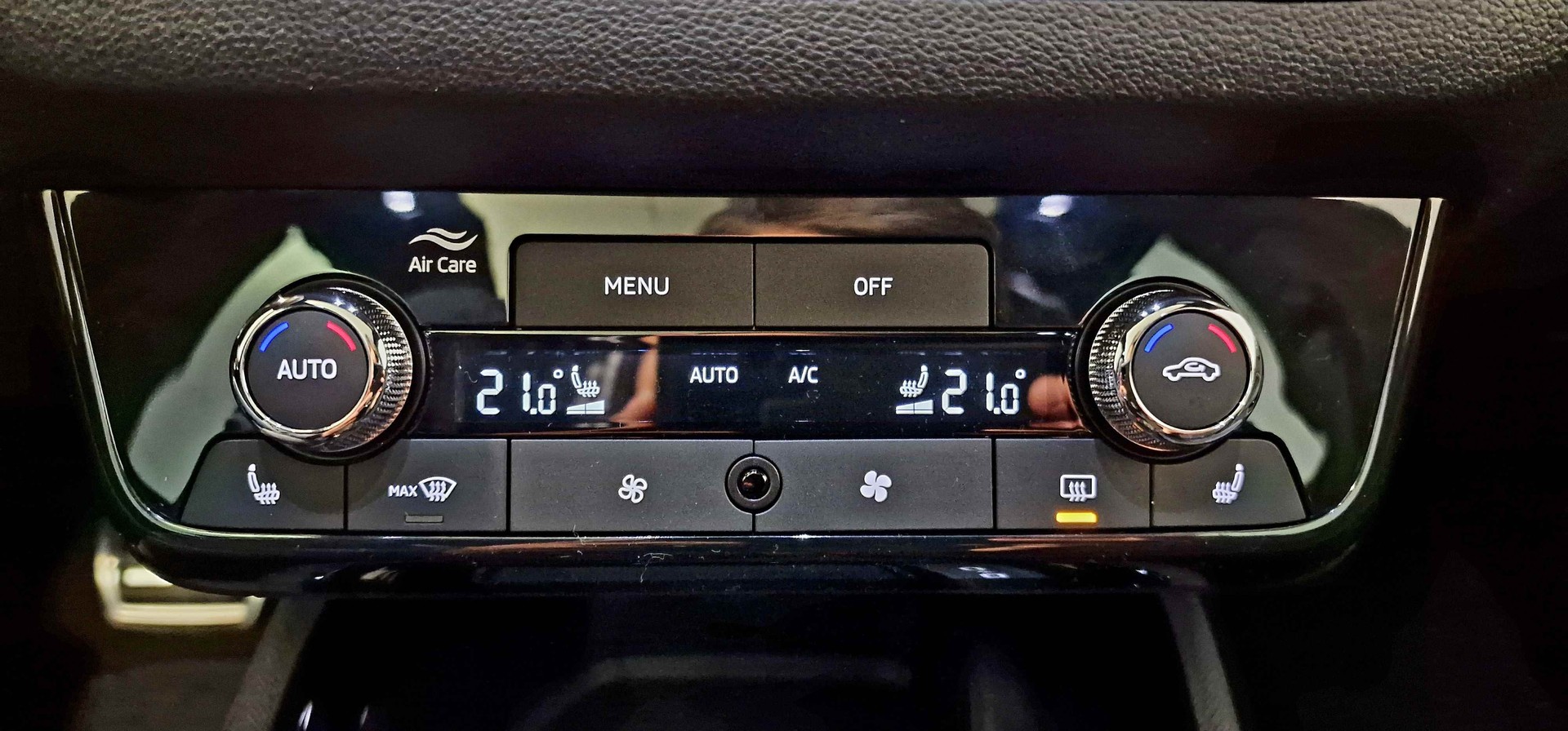 SKODA Kamiq 1.5 TSI Monte Carlo DSG-image-9