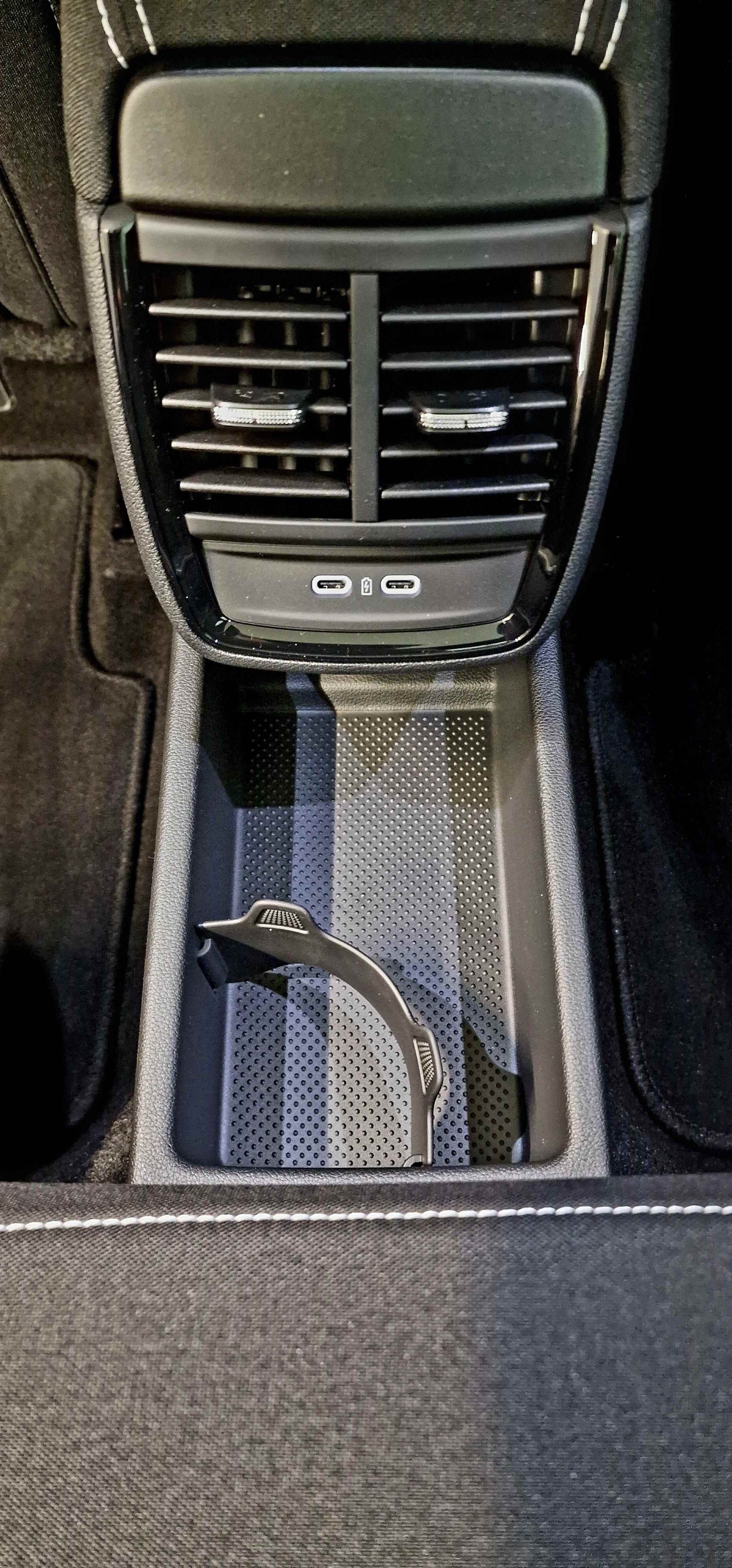 SKODA Kamiq 1.5 TSI Monte Carlo DSG-image-13