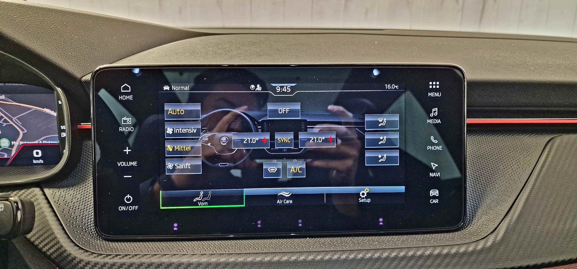 SKODA Kamiq 1.5 TSI Monte Carlo DSG-image-10