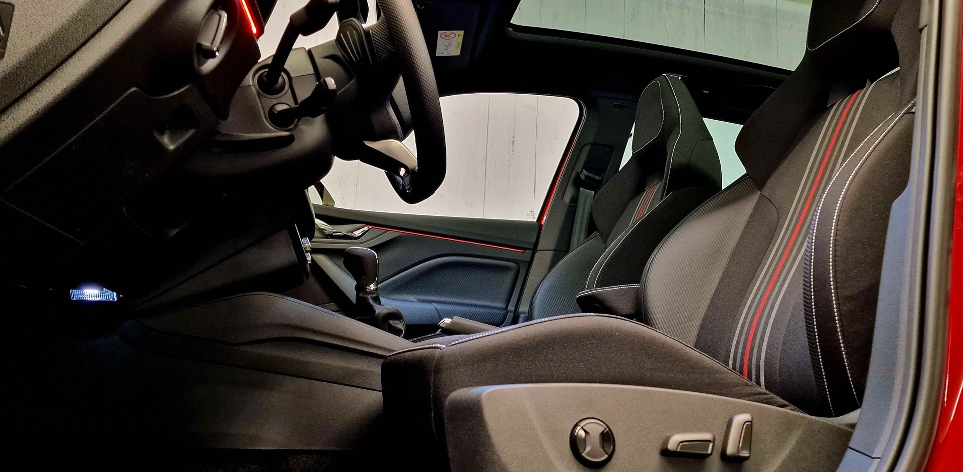 SKODA Kamiq 1.5 TSI Monte Carlo DSG-image-3